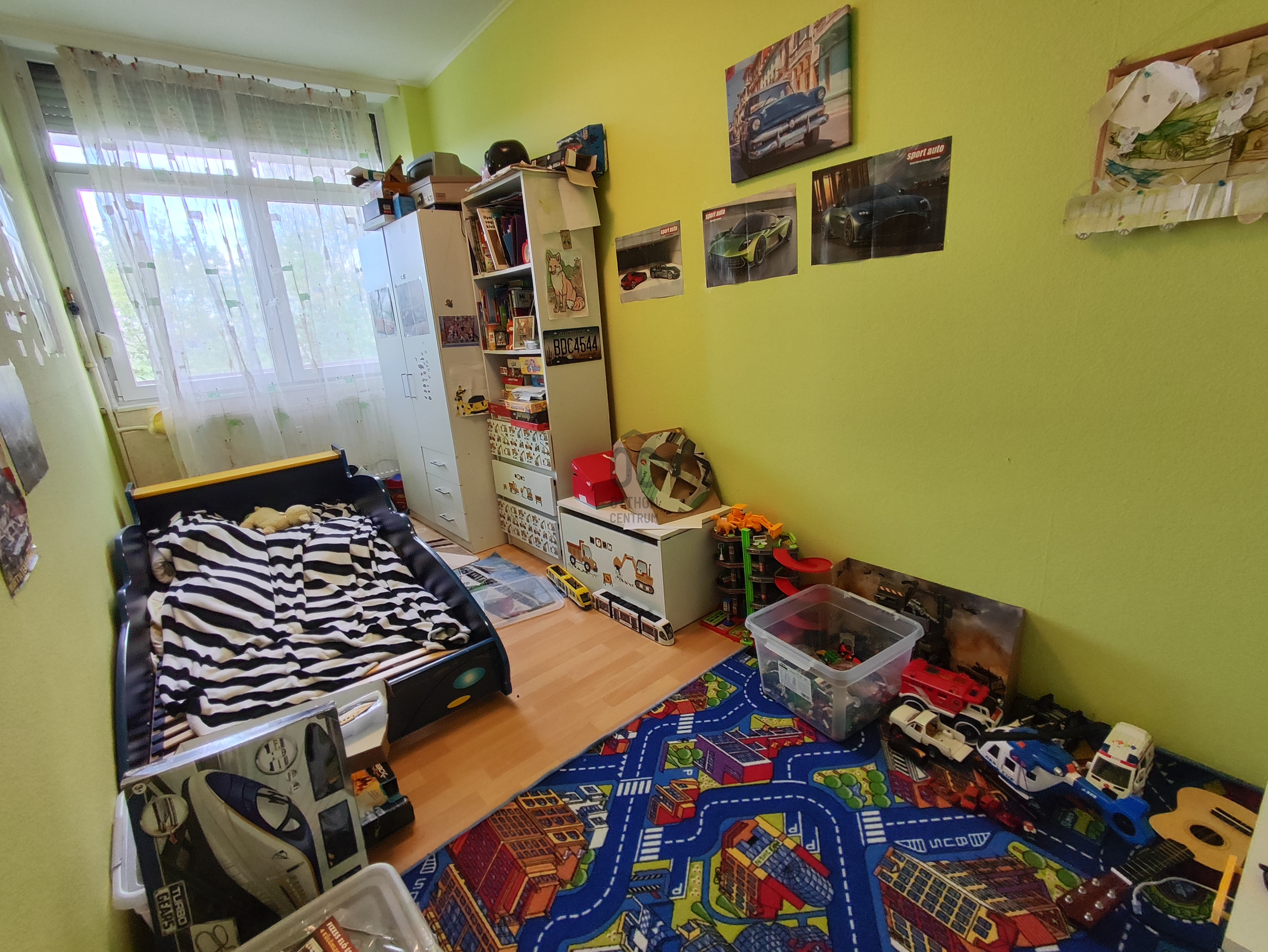 Gallery zoom image