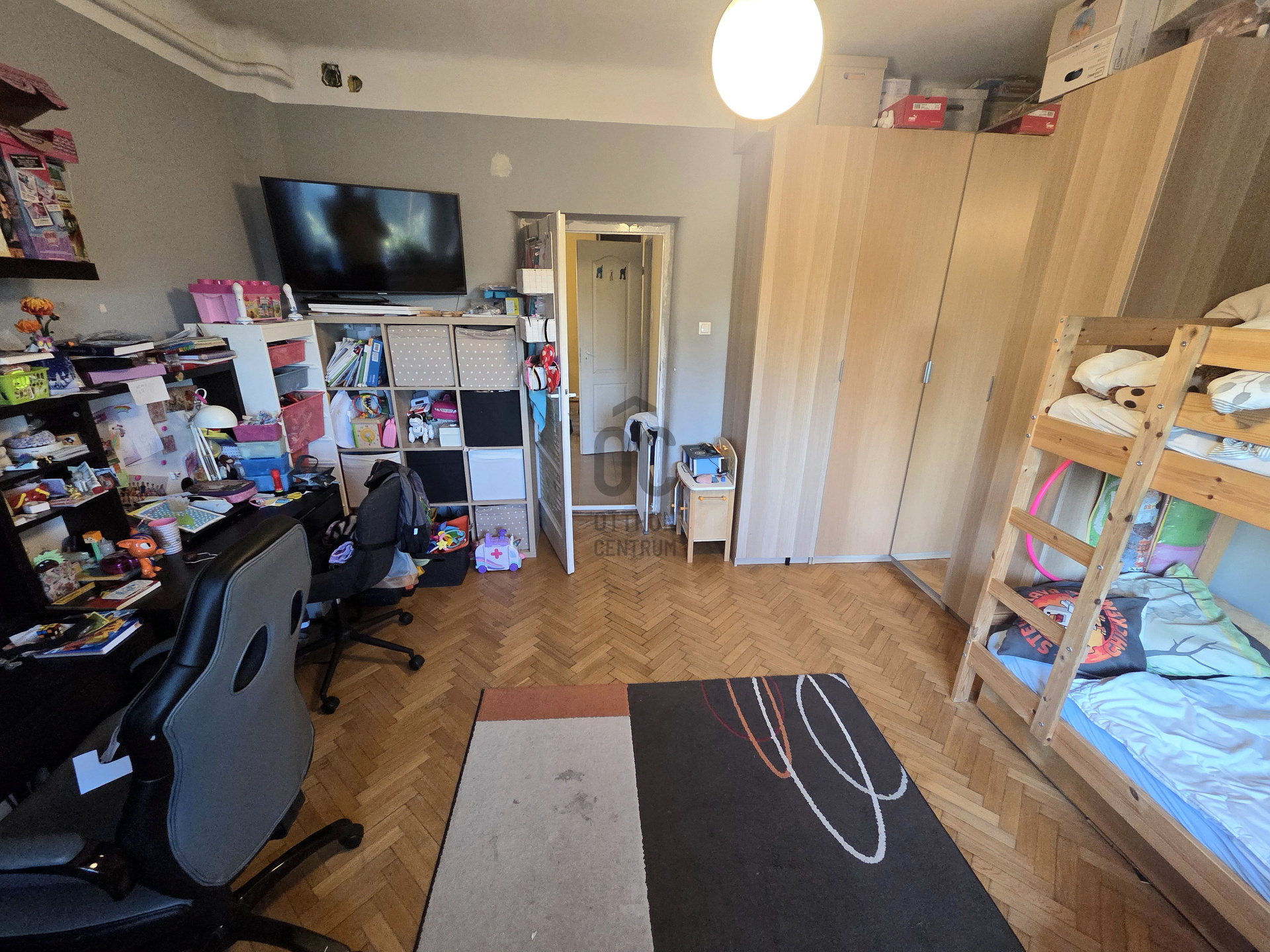 Gallery zoom image