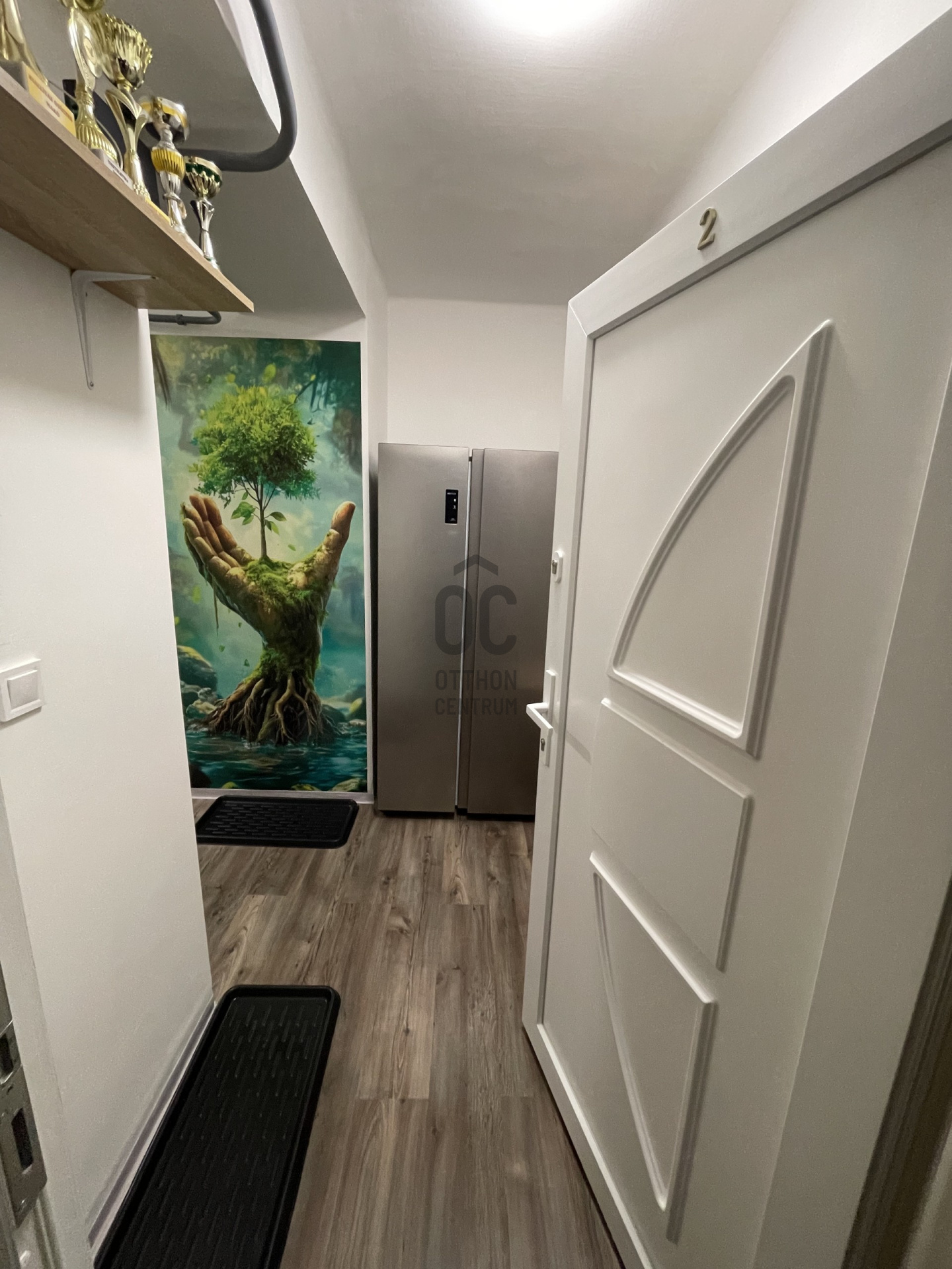 Gallery zoom image
