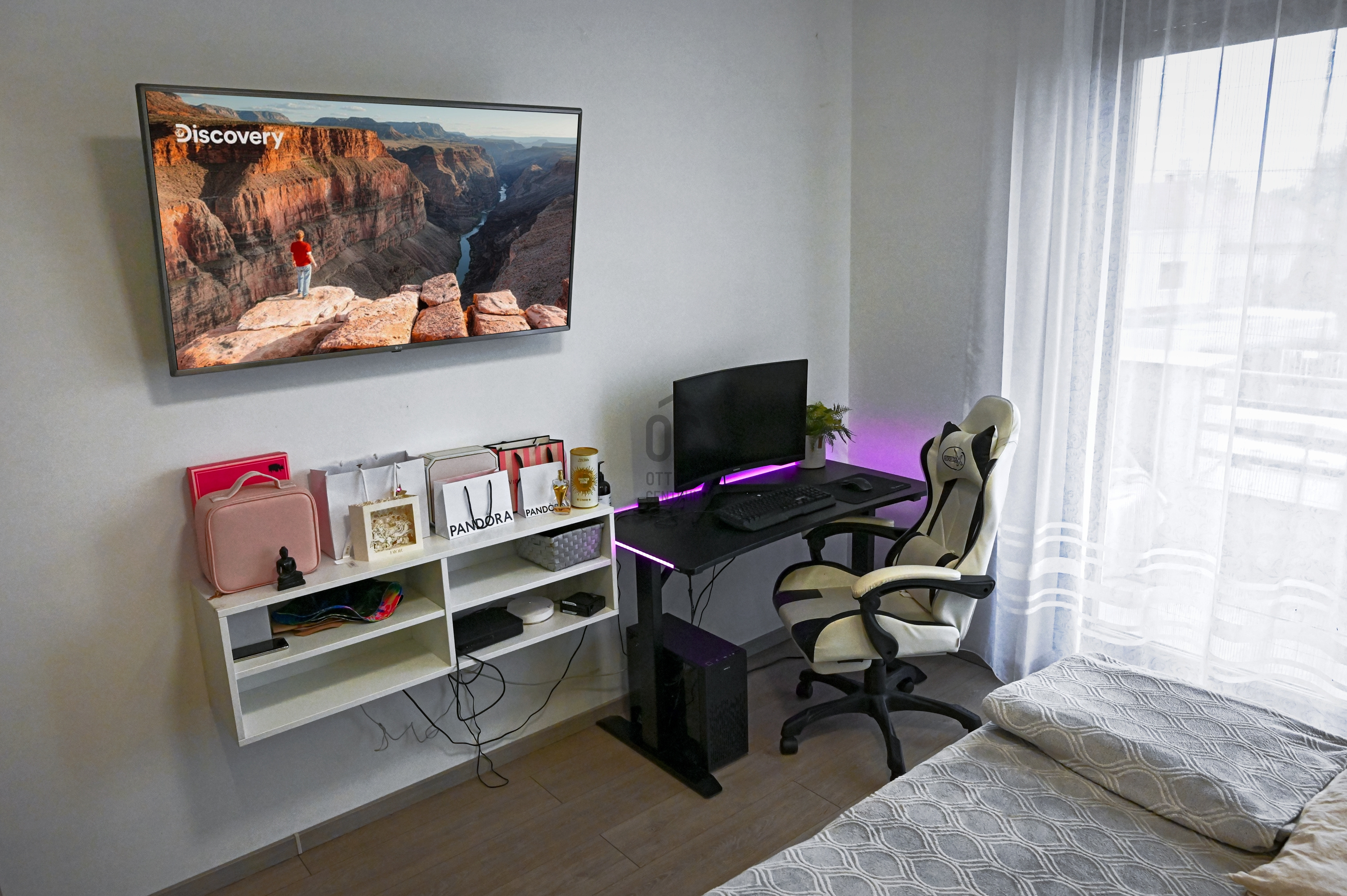 Gallery zoom image