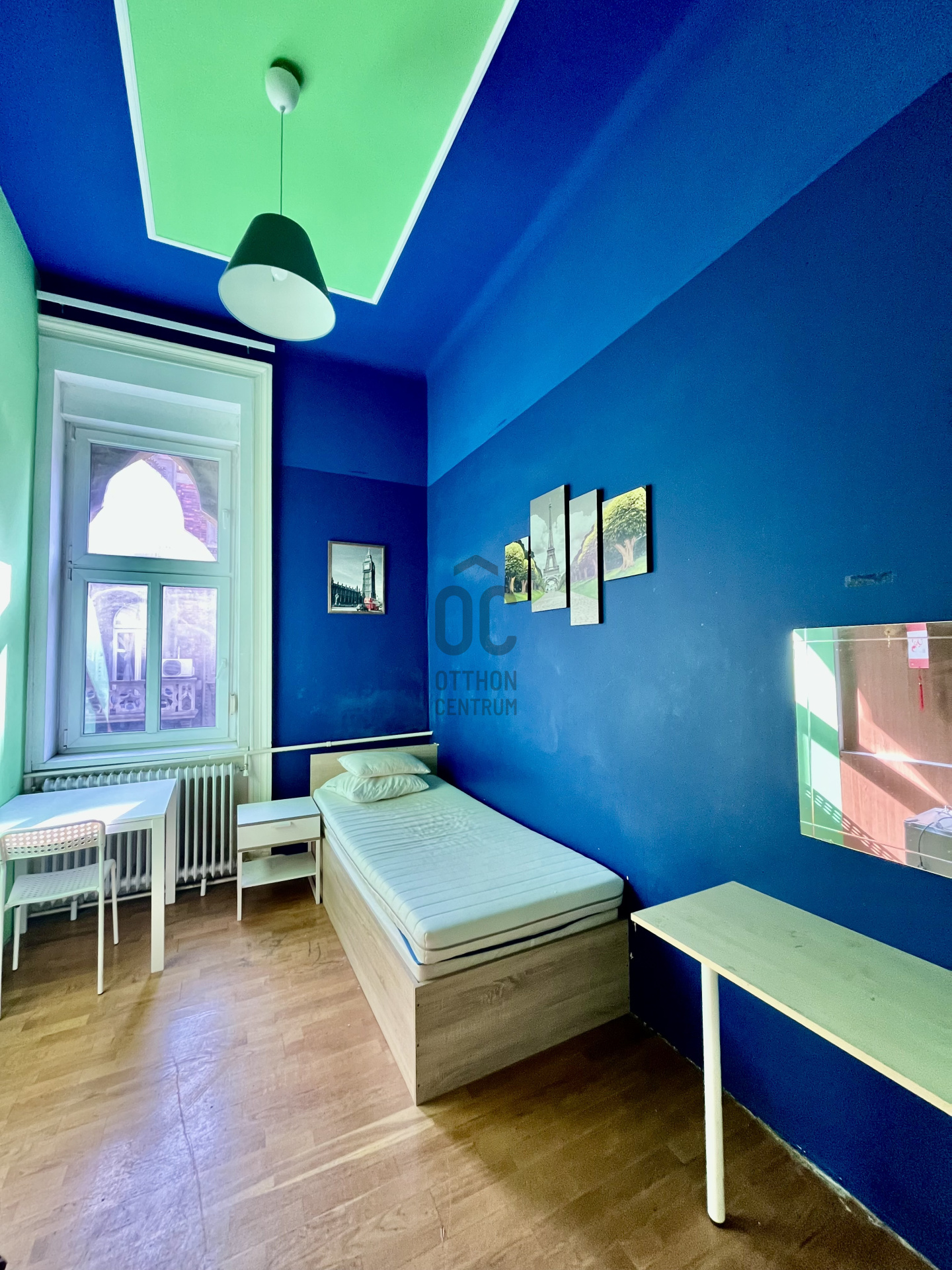 Gallery zoom image