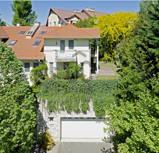 5 bed · 290m² · Családi ház · 214.900.000 Ft