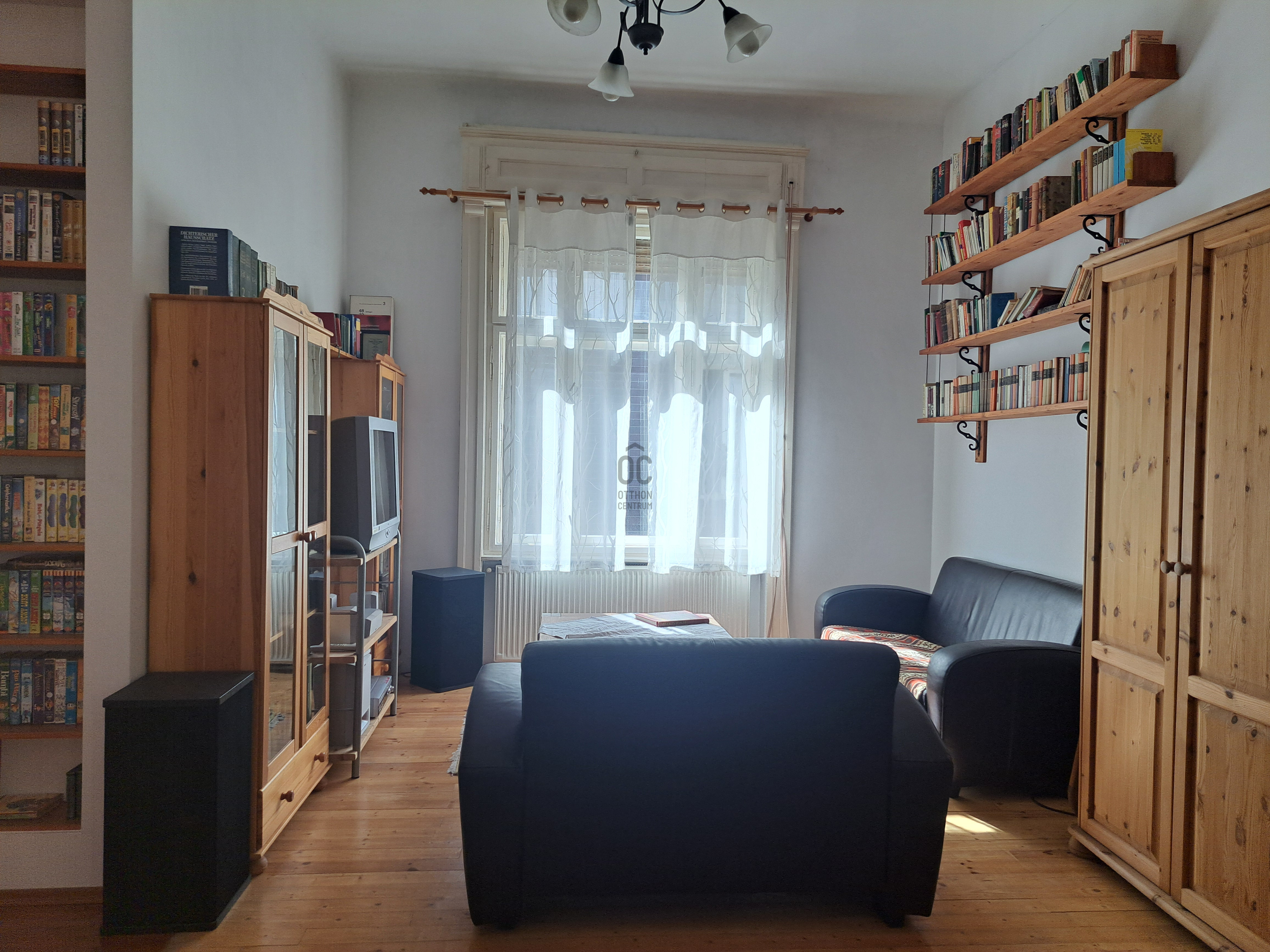 Gallery zoom image
