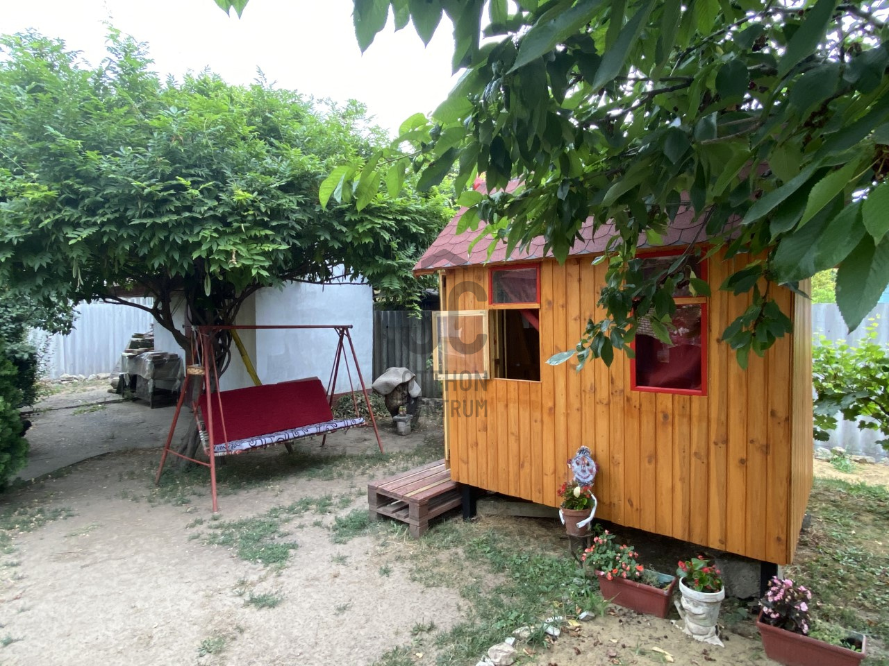 Gallery zoom image