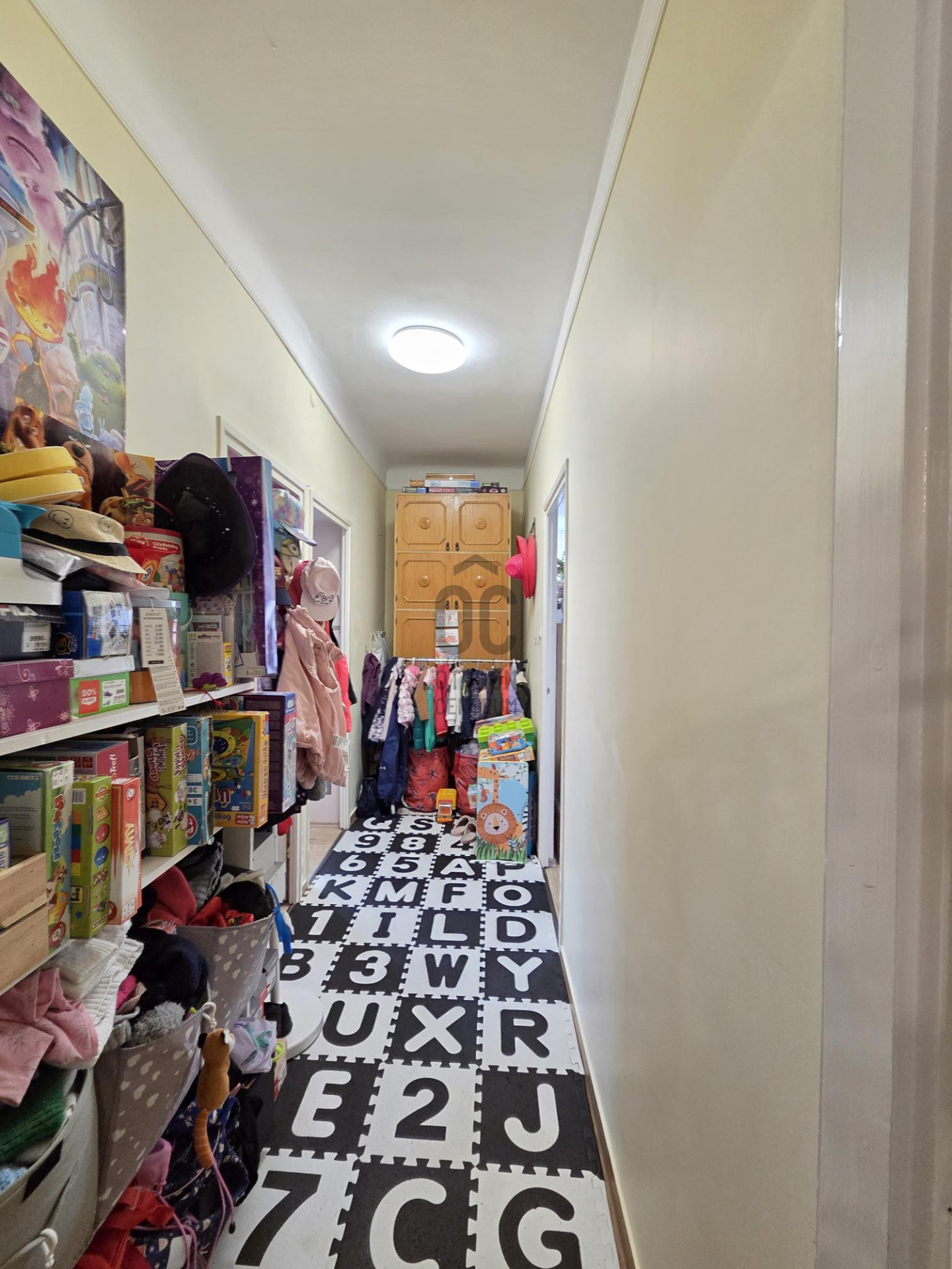 Gallery zoom image