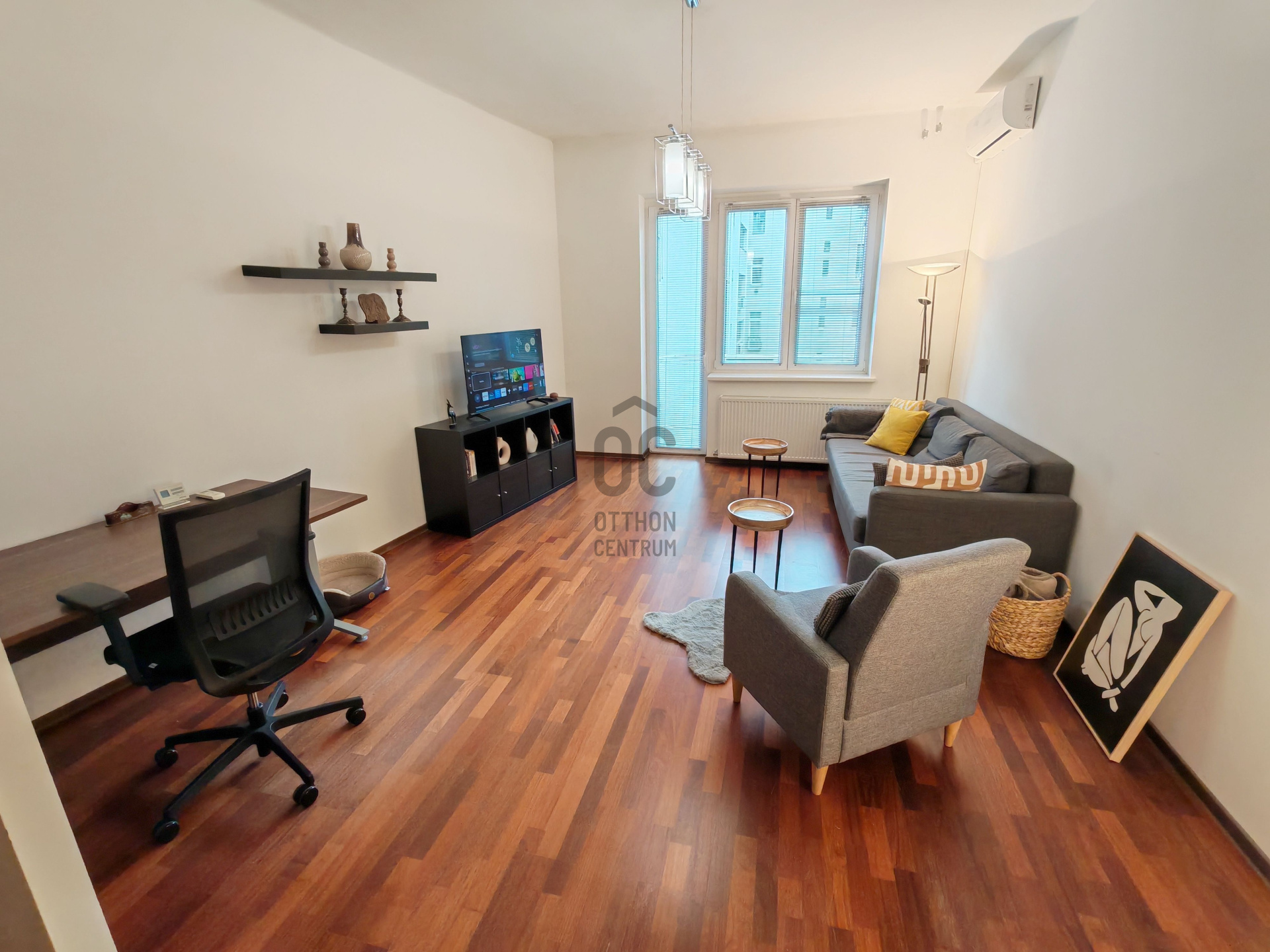 Gallery zoom image
