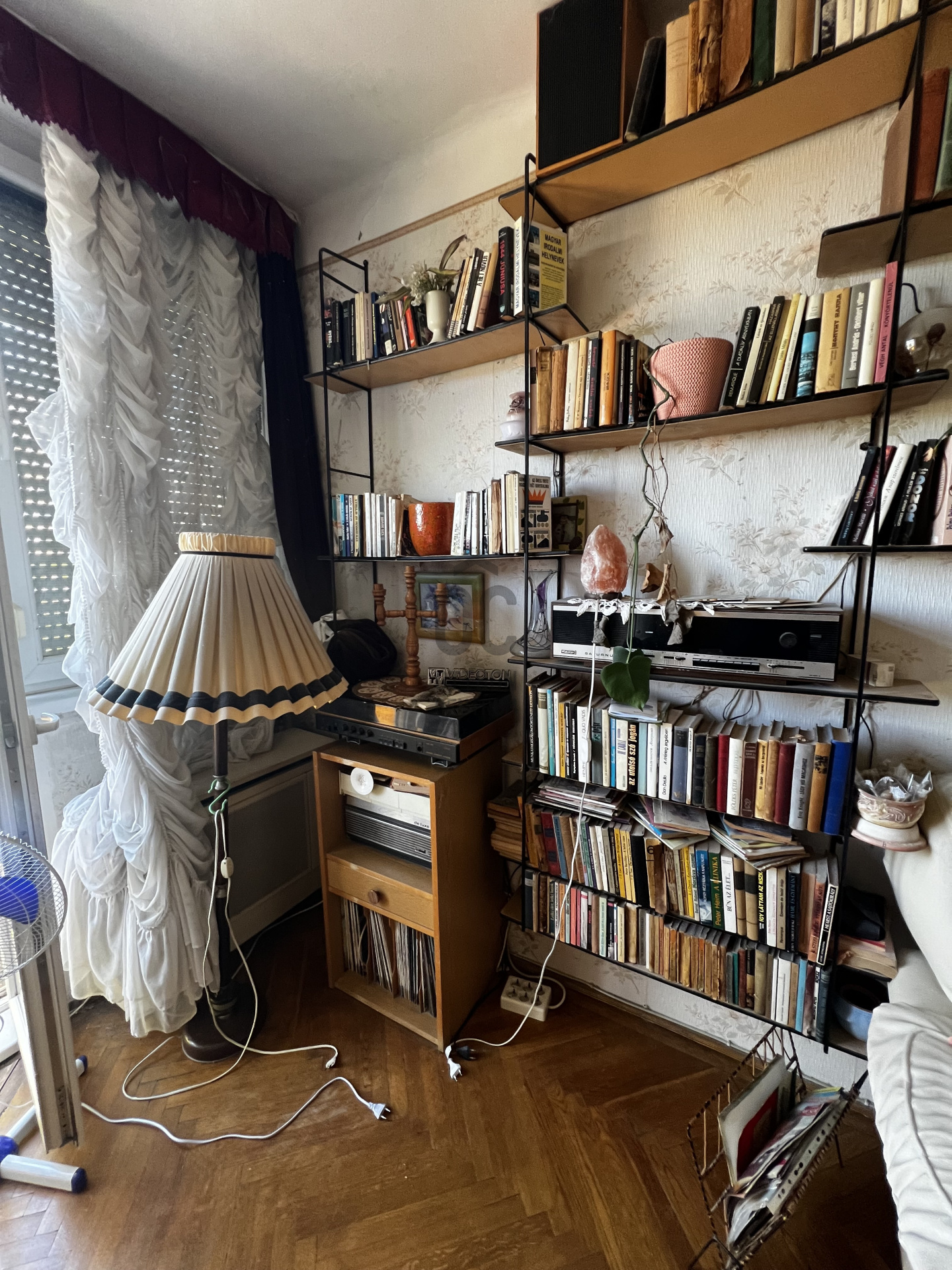 Gallery zoom image