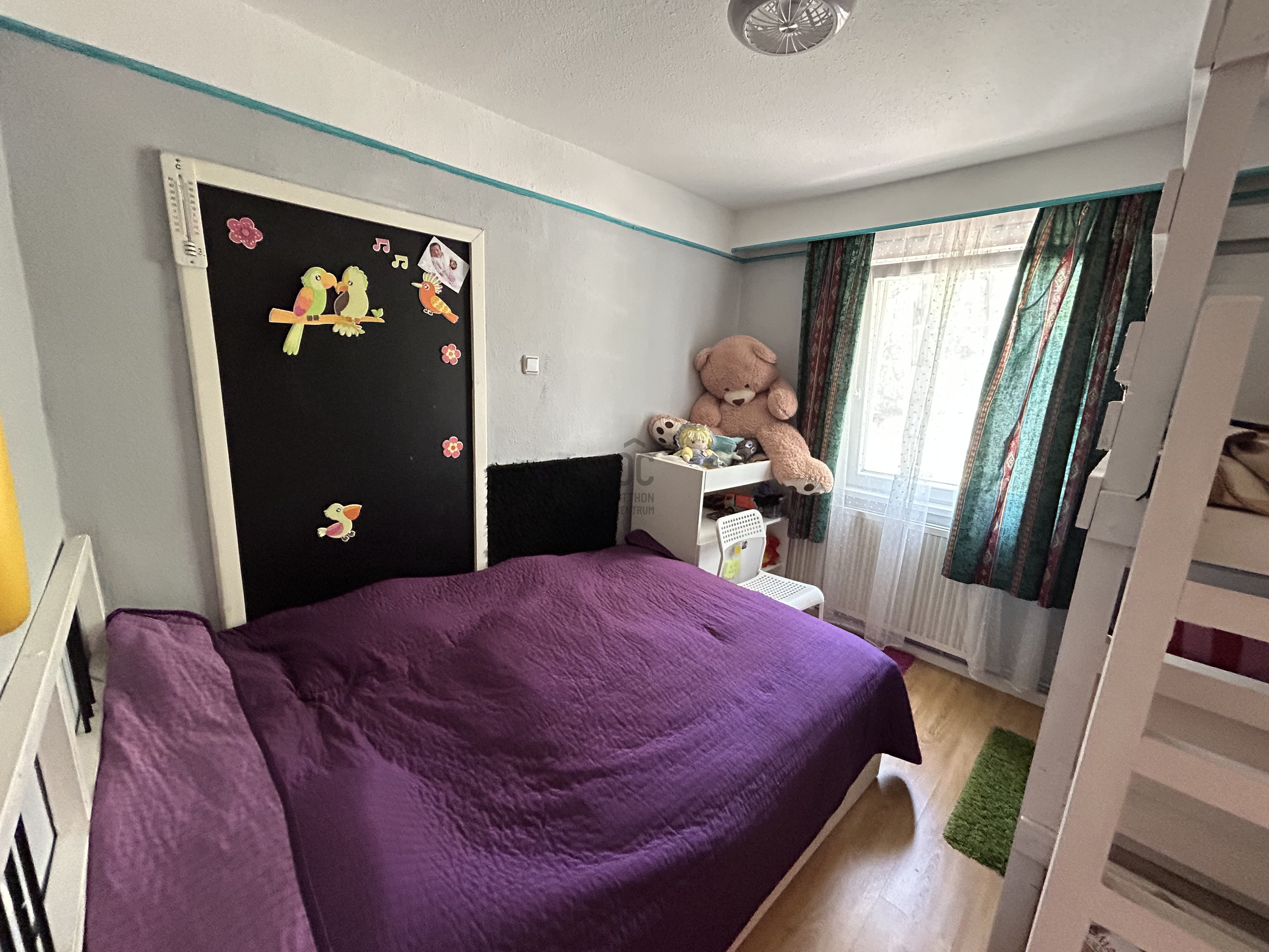 Gallery zoom image