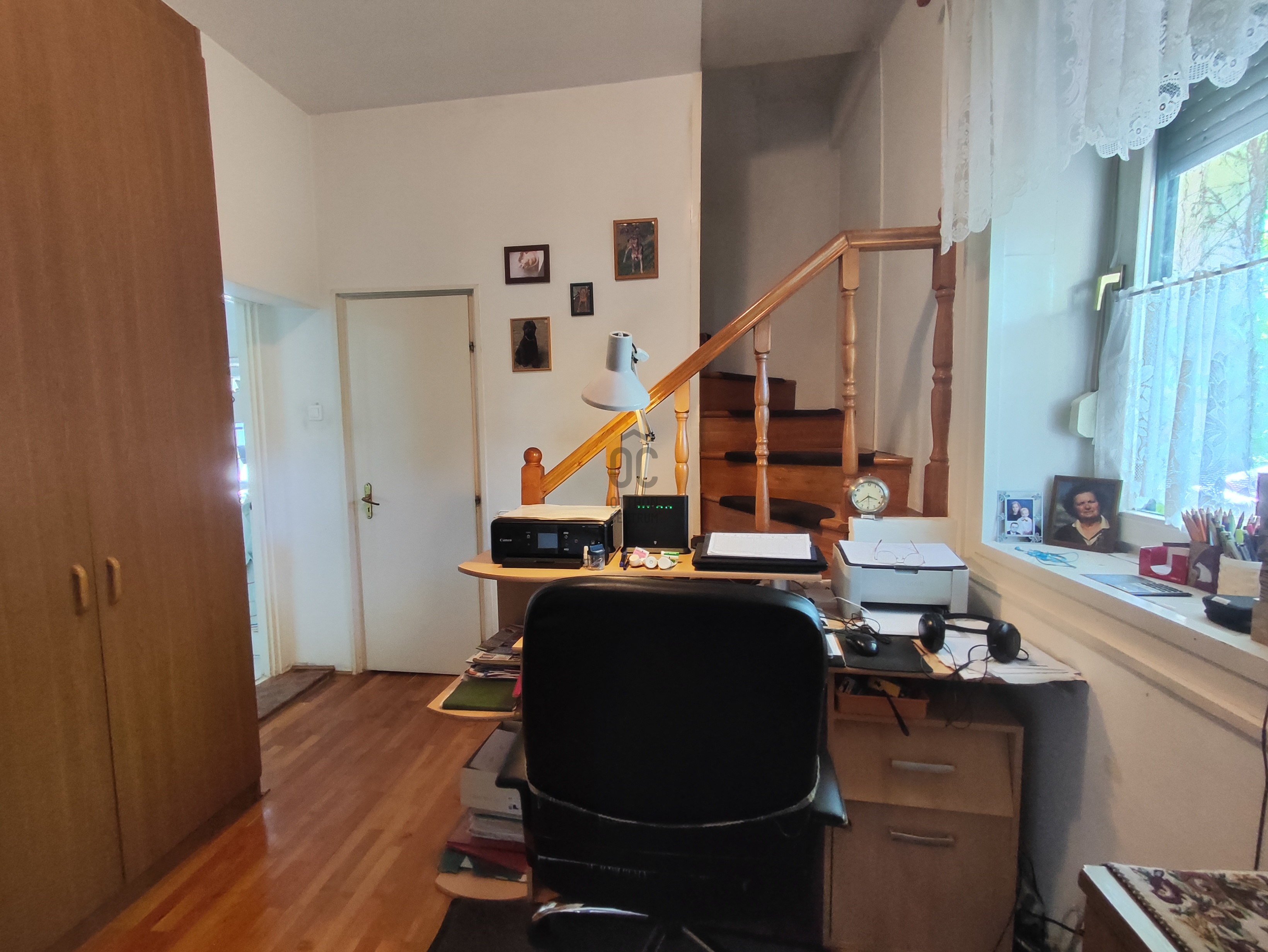 Gallery zoom image