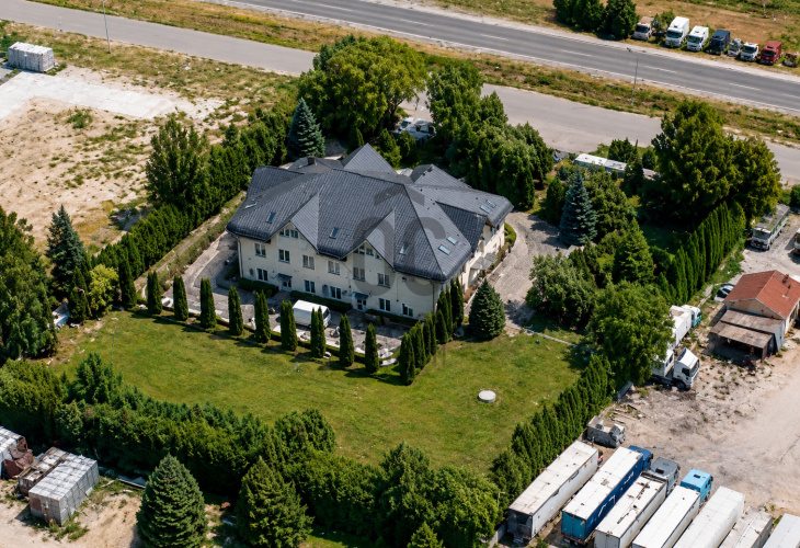 1162m² · Fejlesztési célú · 420.000.000 Ft
