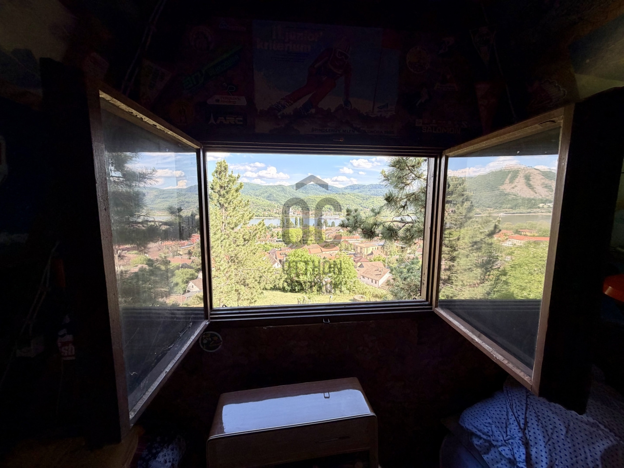 Gallery zoom image