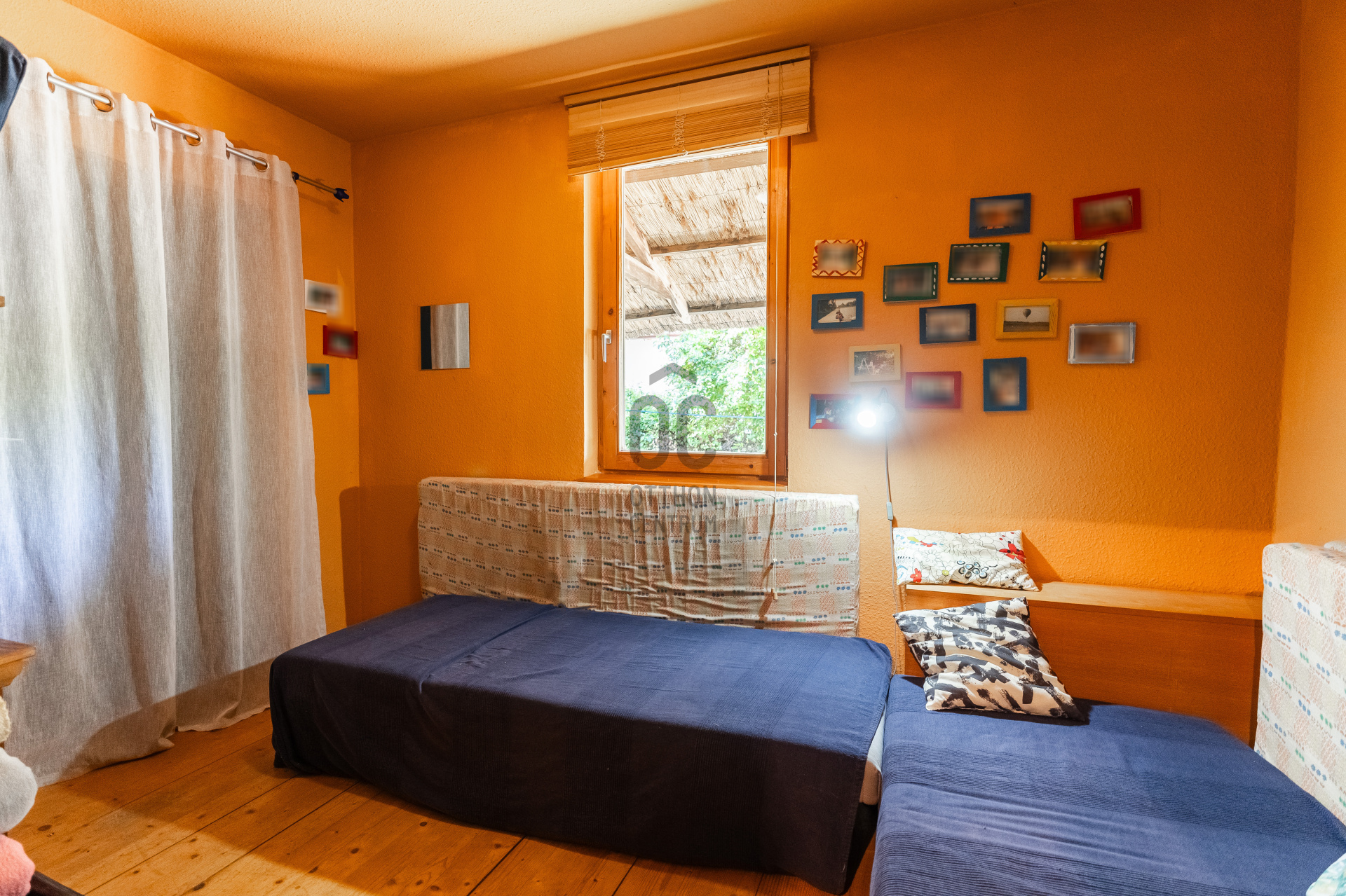 Gallery zoom image