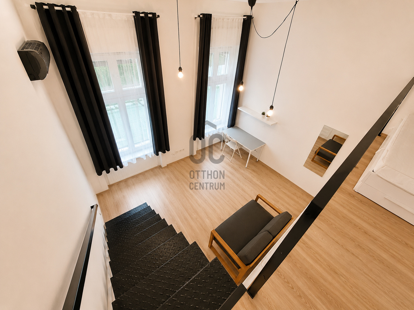 Gallery zoom image
