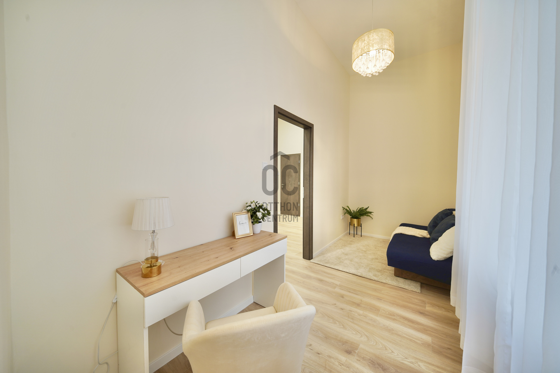 Gallery zoom image