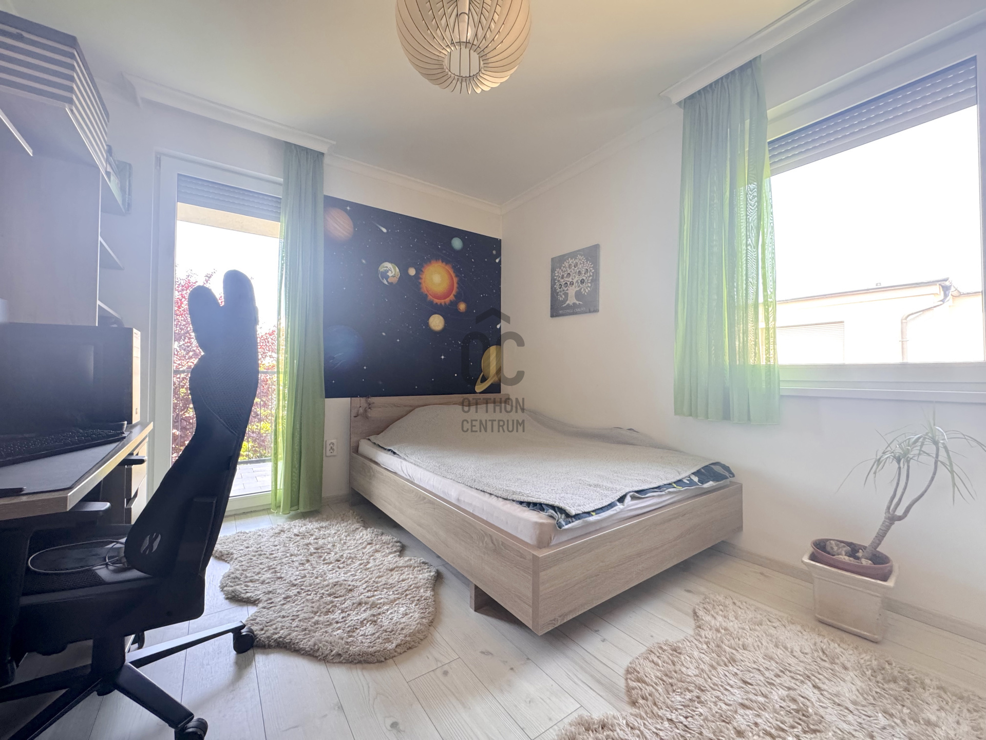 Gallery zoom image