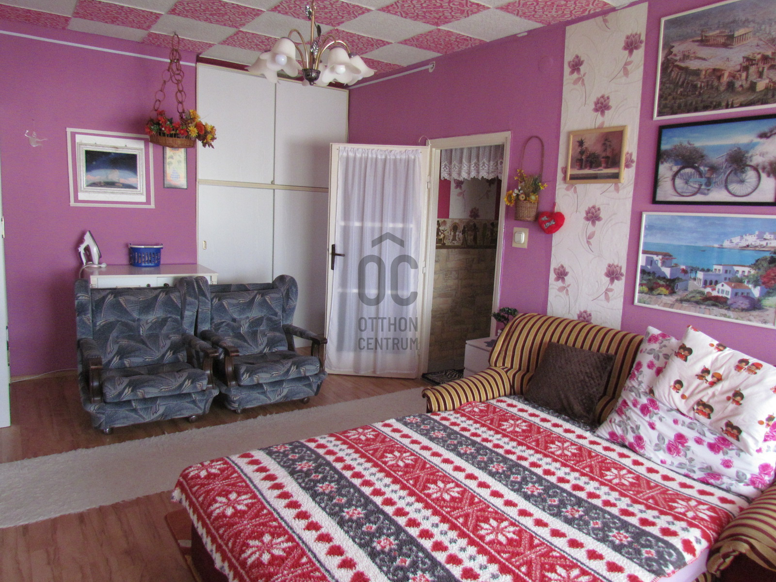 Gallery zoom image