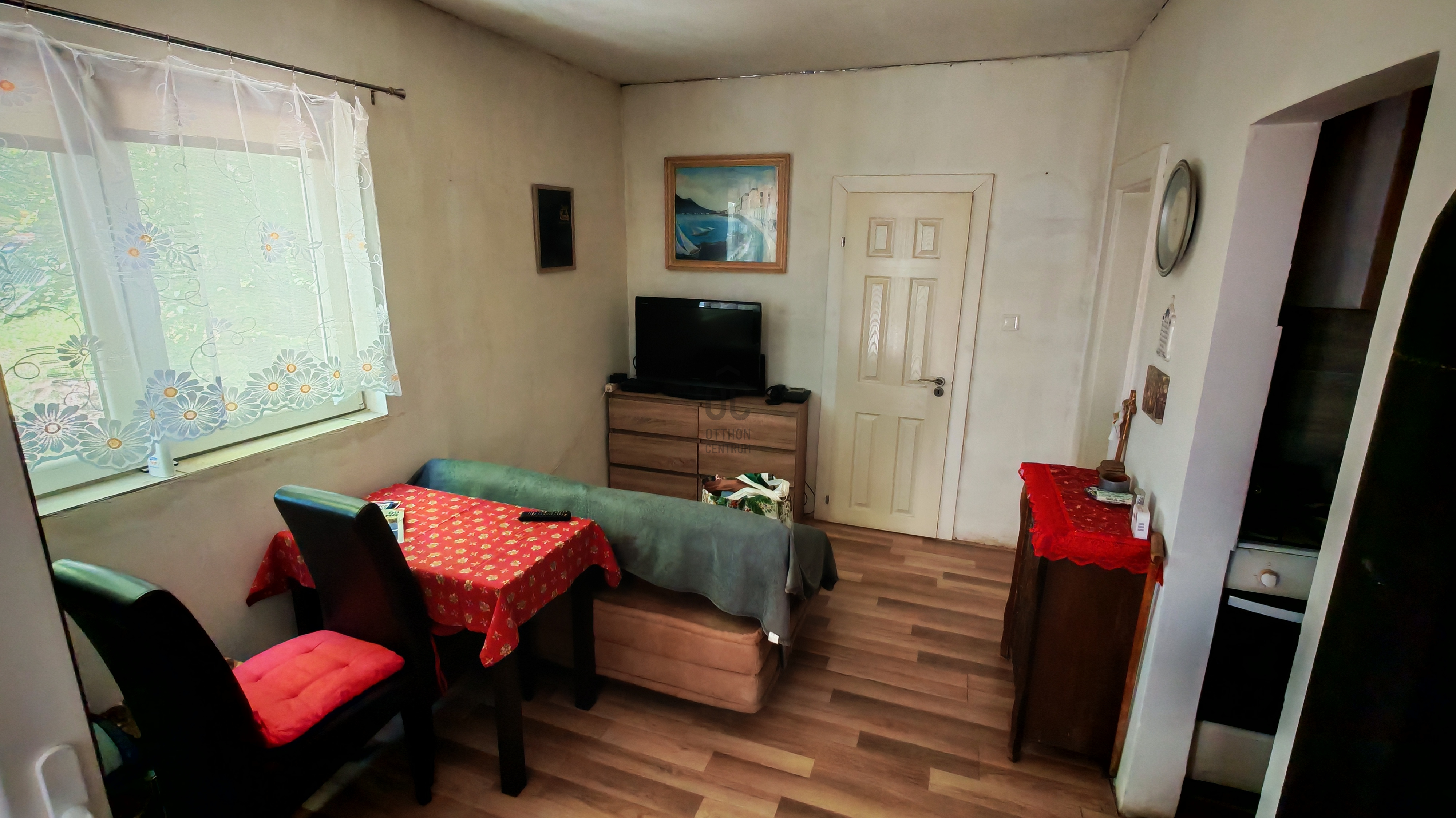 Gallery zoom image