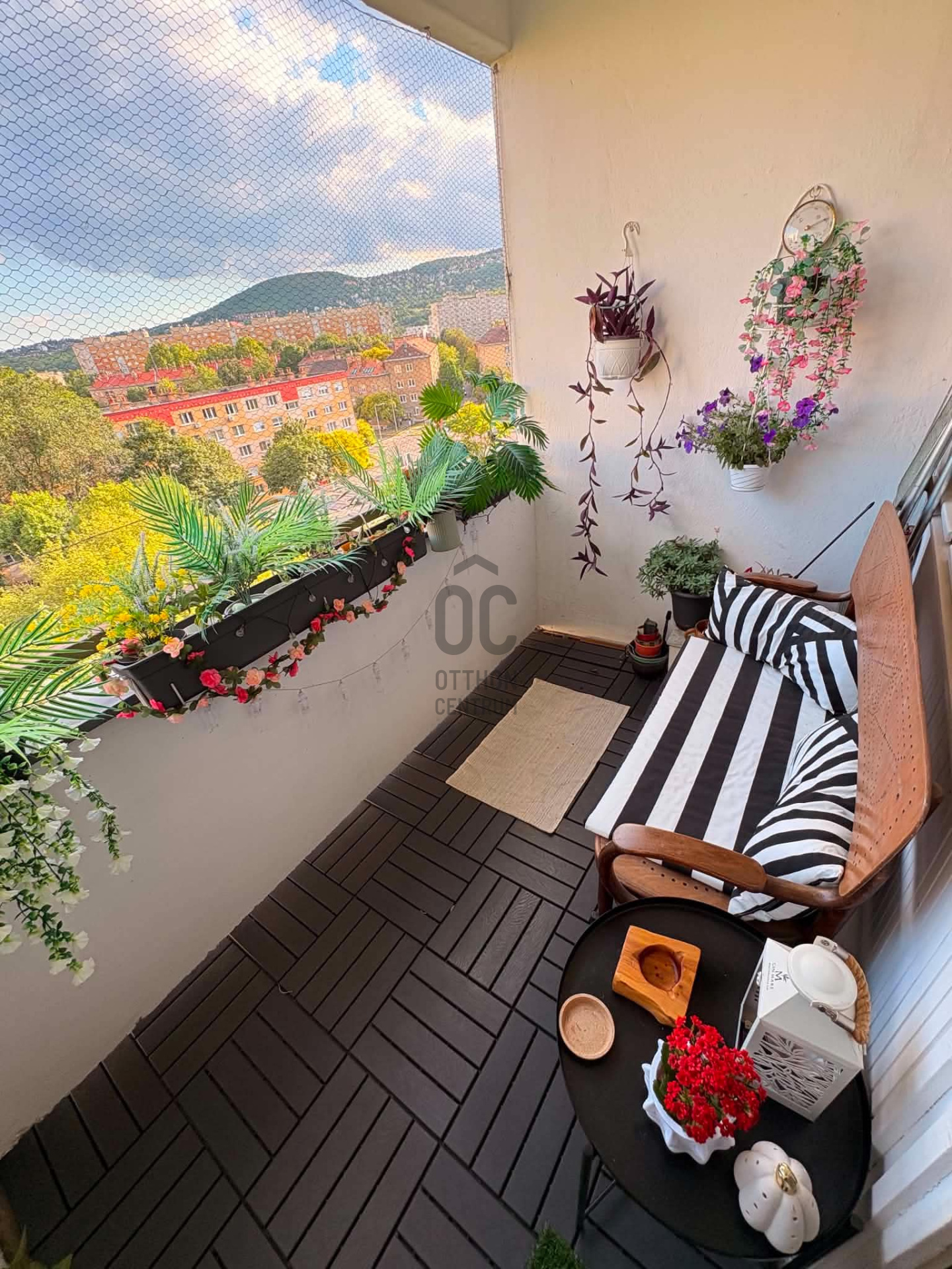 Gallery zoom image