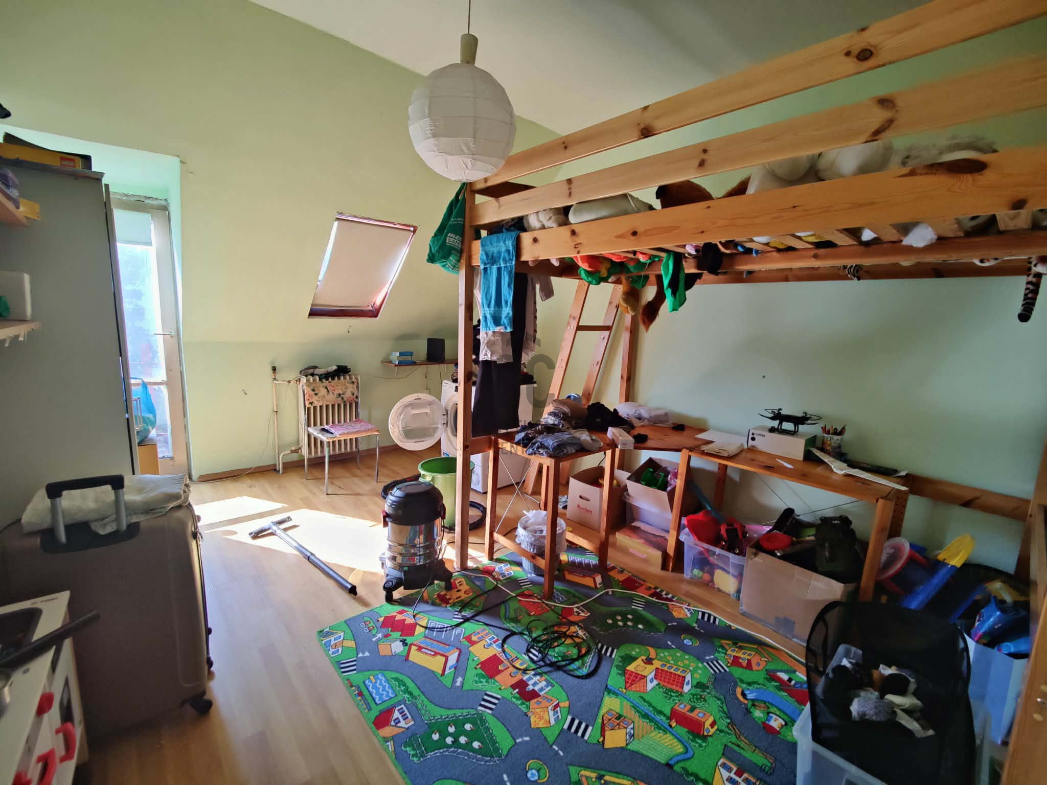 Gallery zoom image