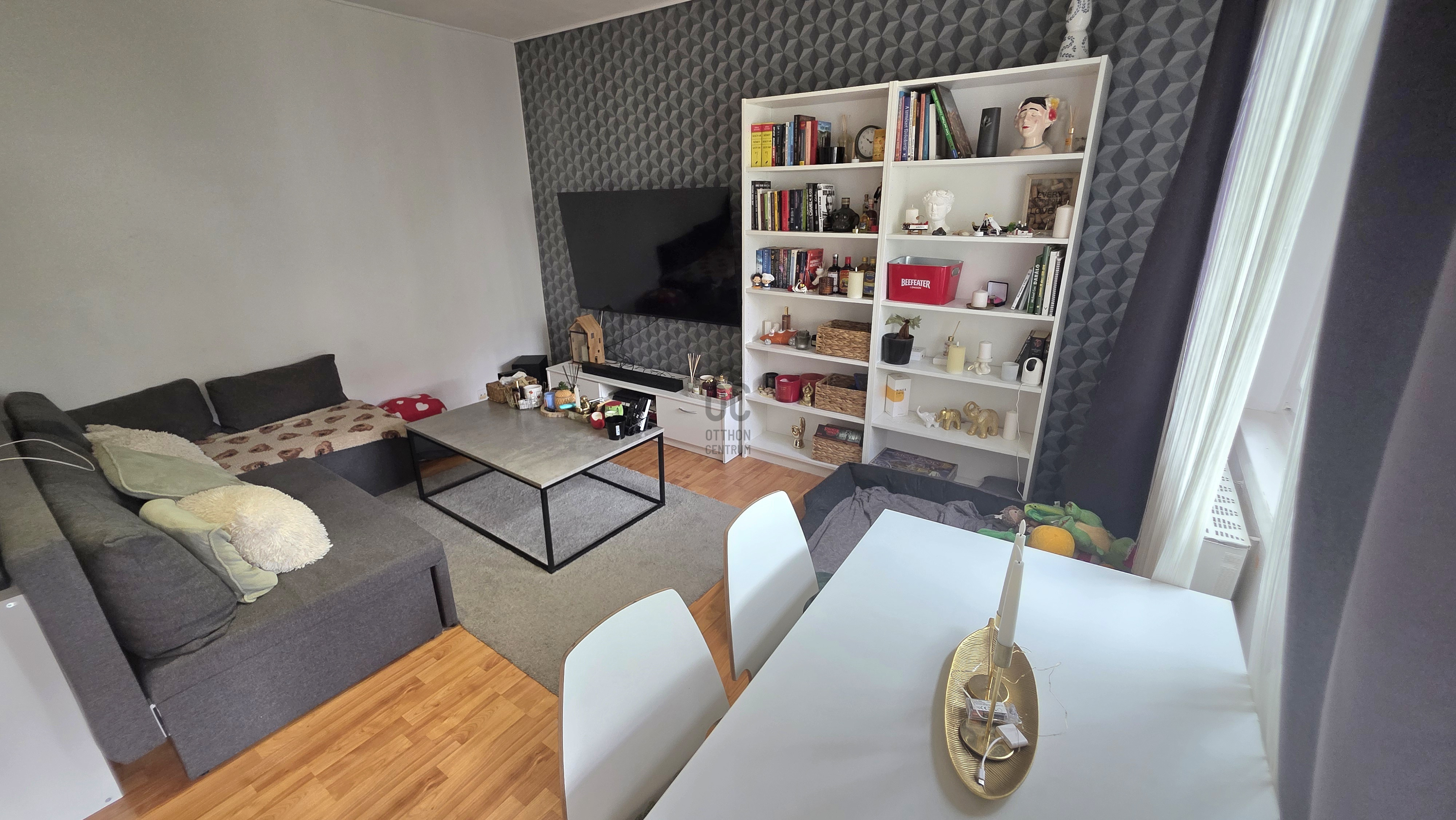 Gallery zoom image