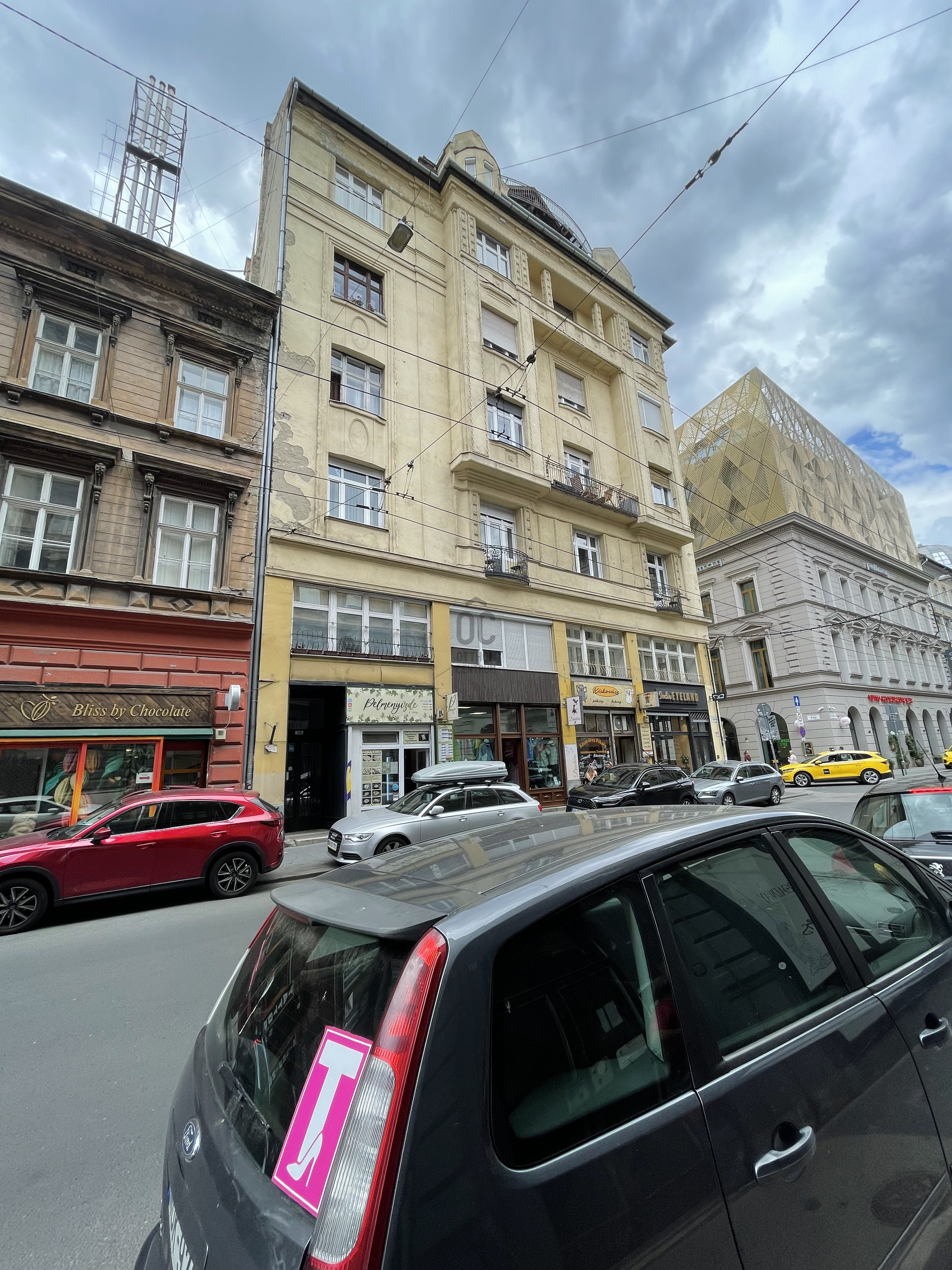 Gallery zoom image