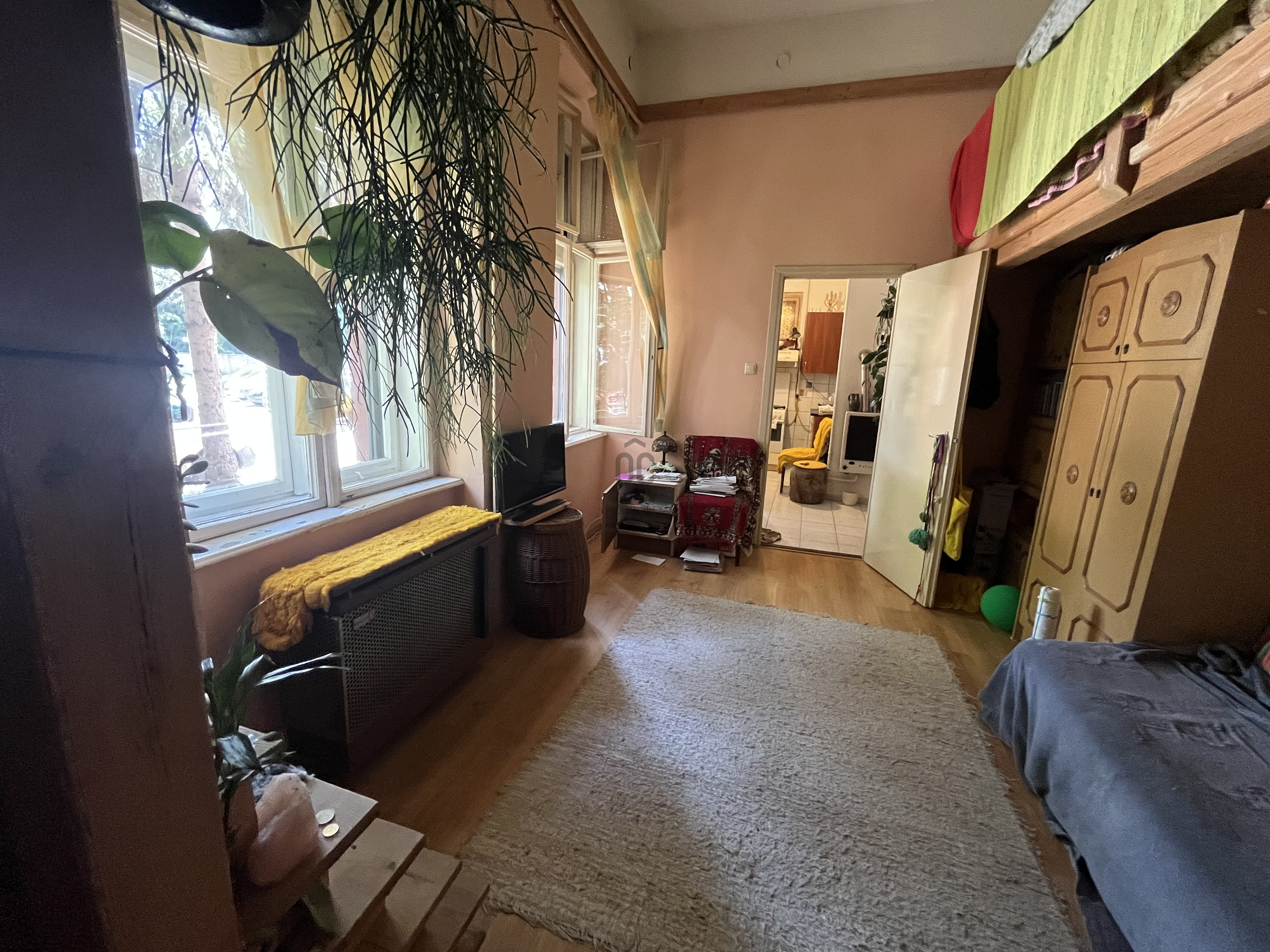 Gallery zoom image