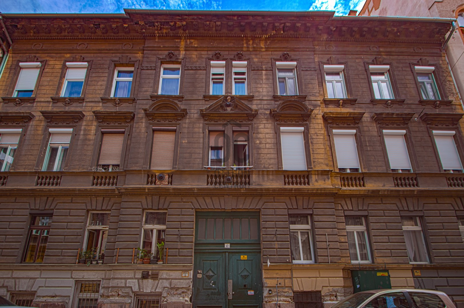 Gallery zoom image