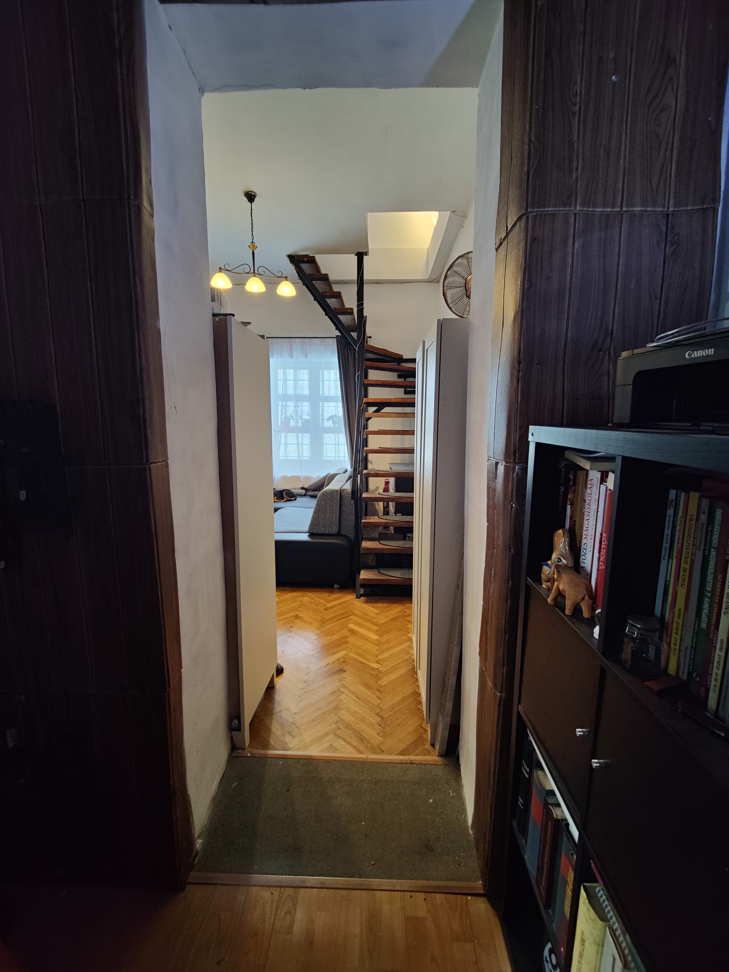 Gallery zoom image