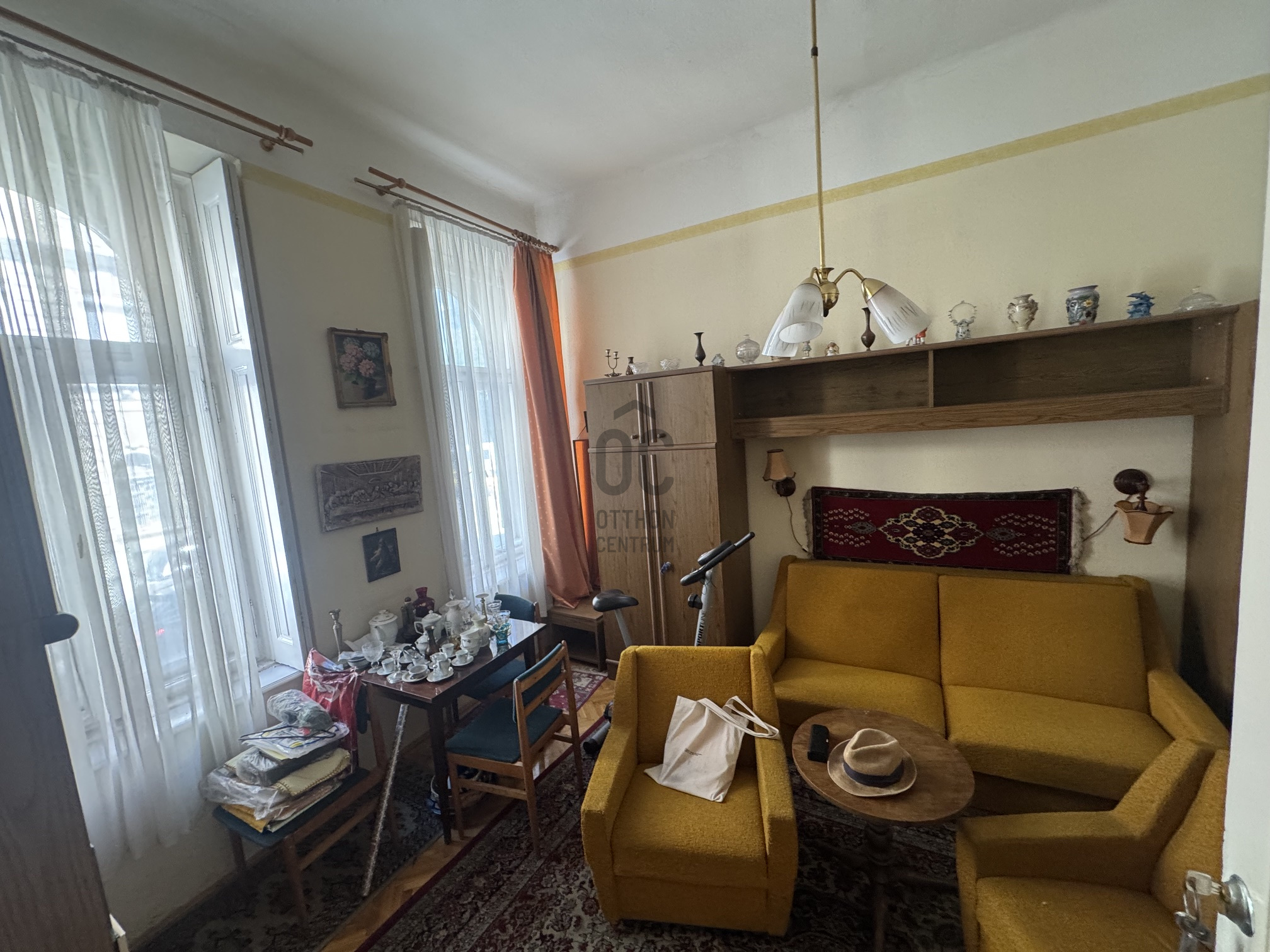 Gallery zoom image