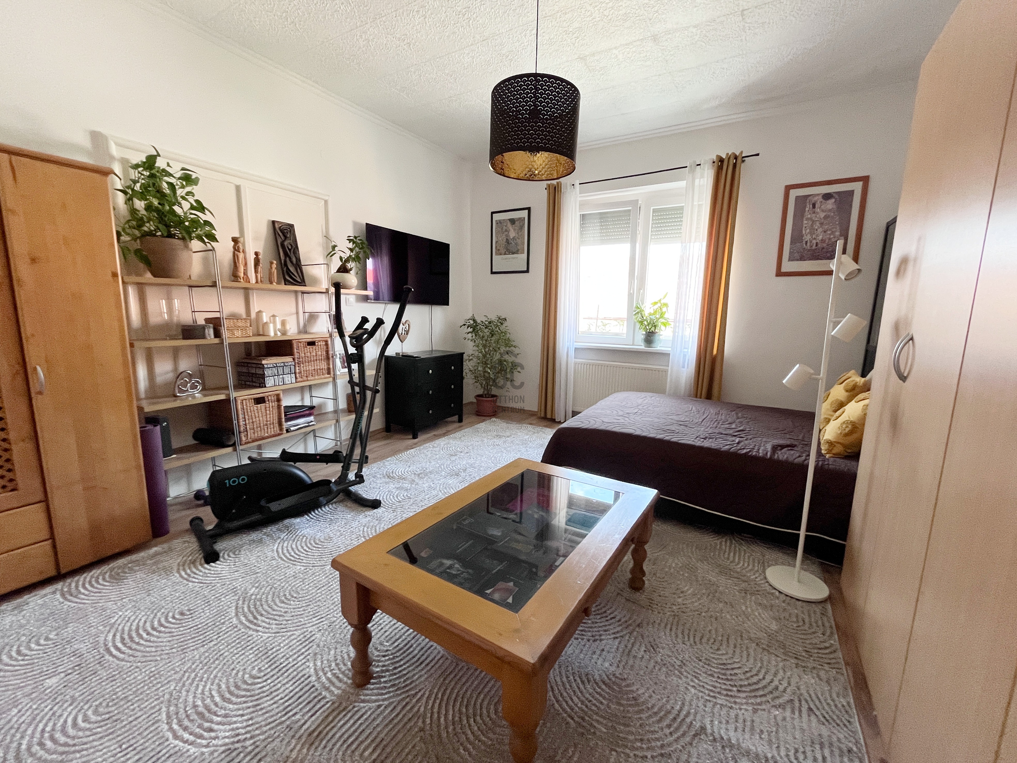 Gallery zoom image