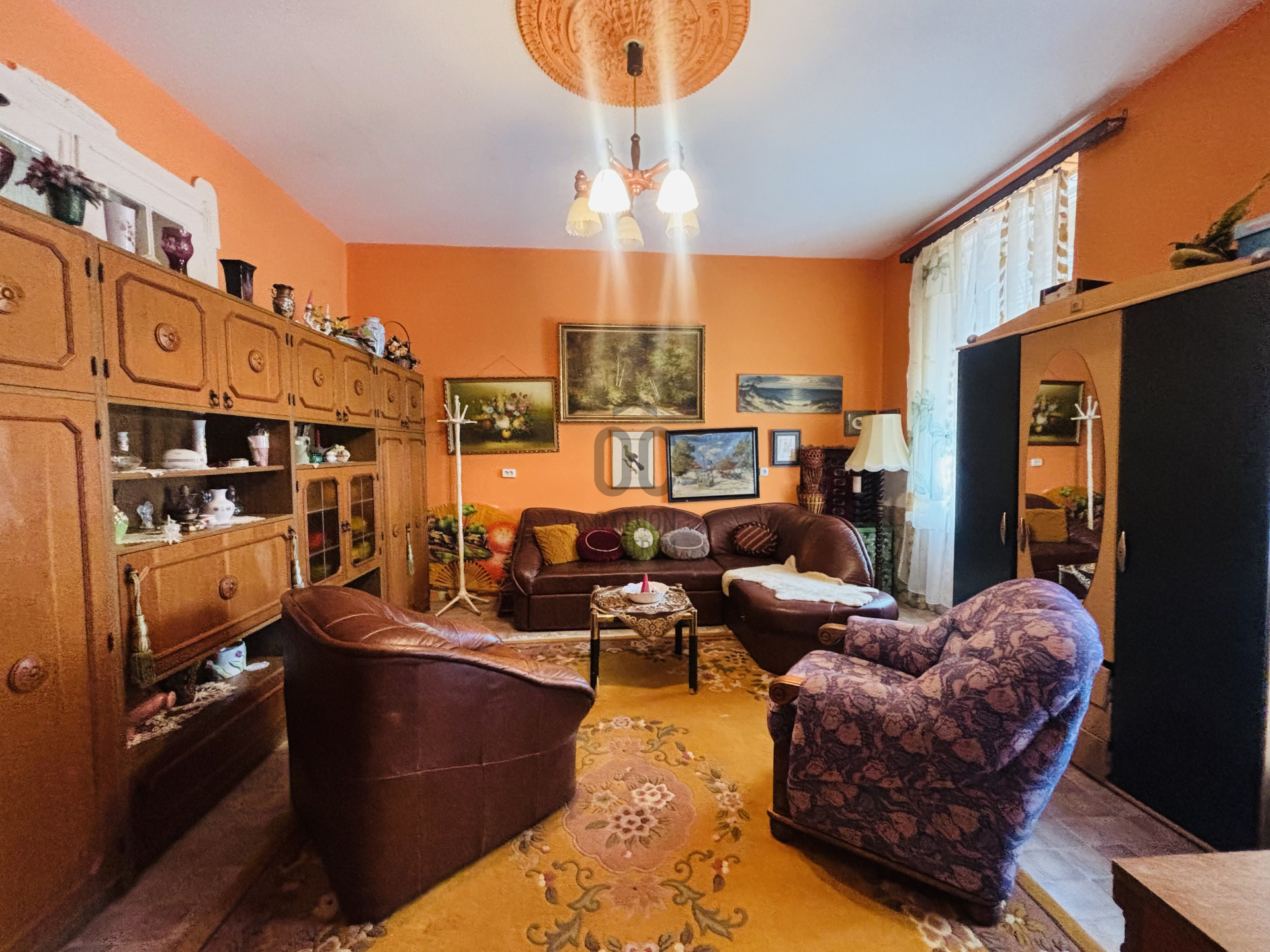 Gallery zoom image