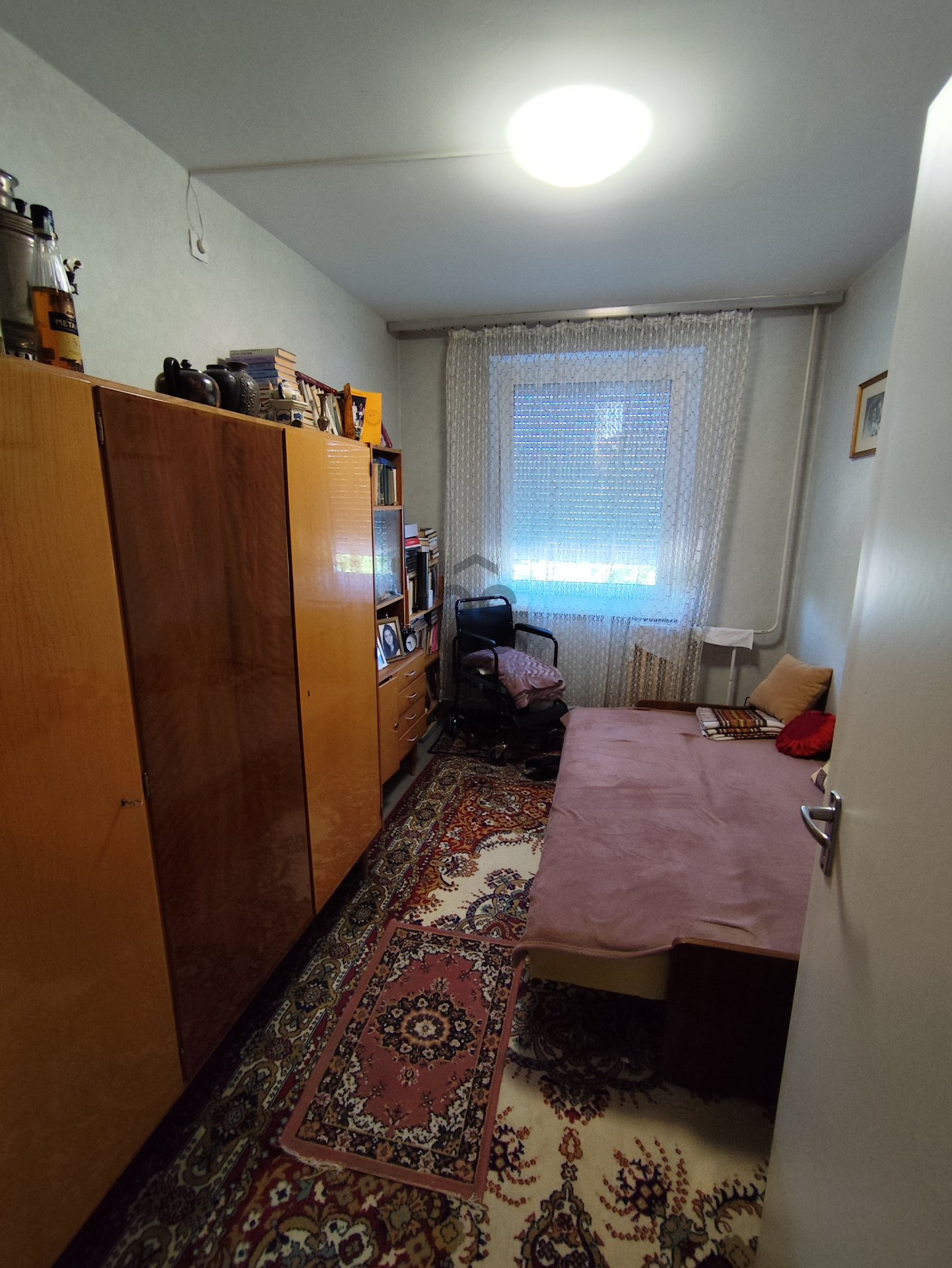 Gallery zoom image