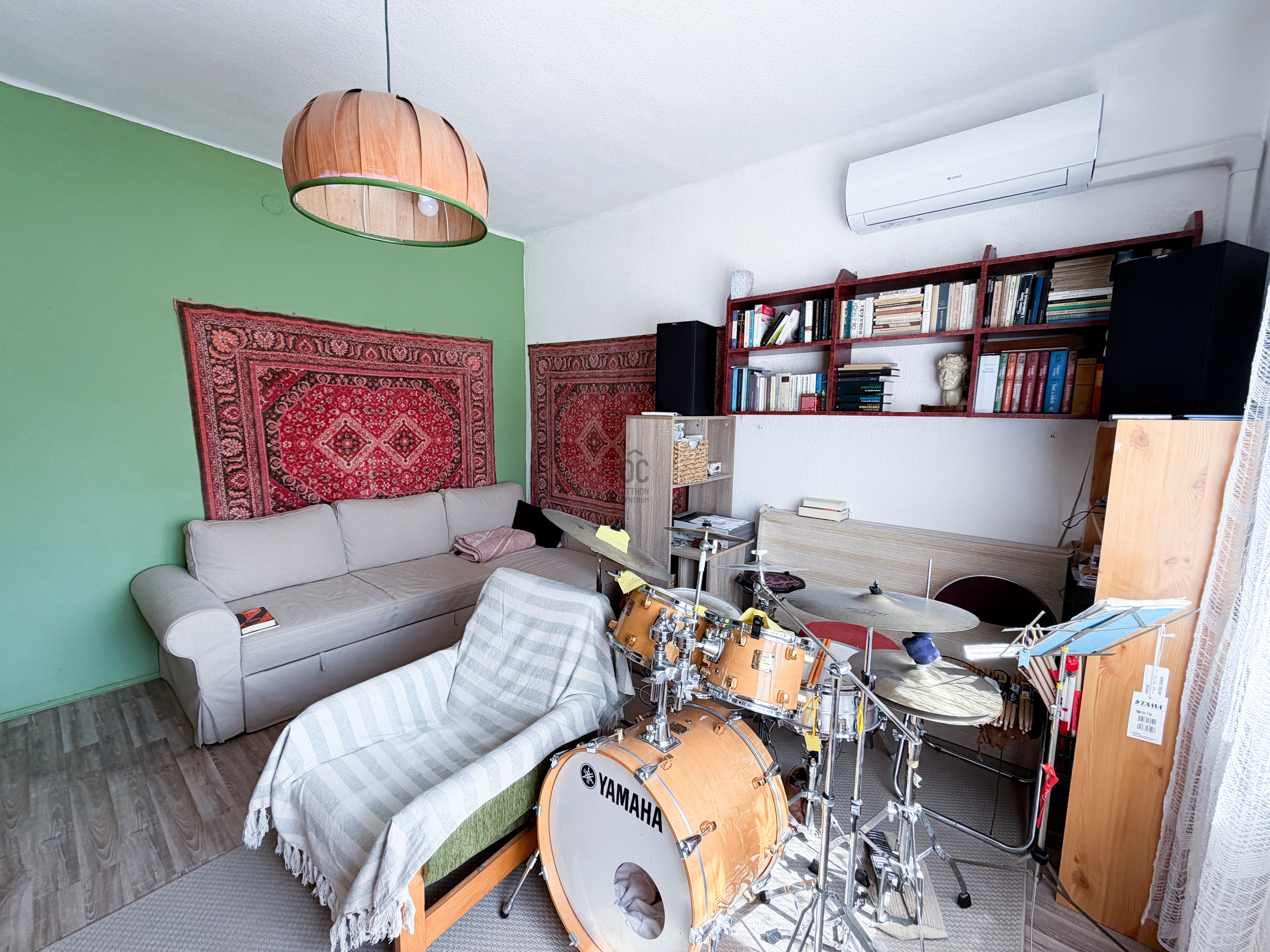 Gallery zoom image