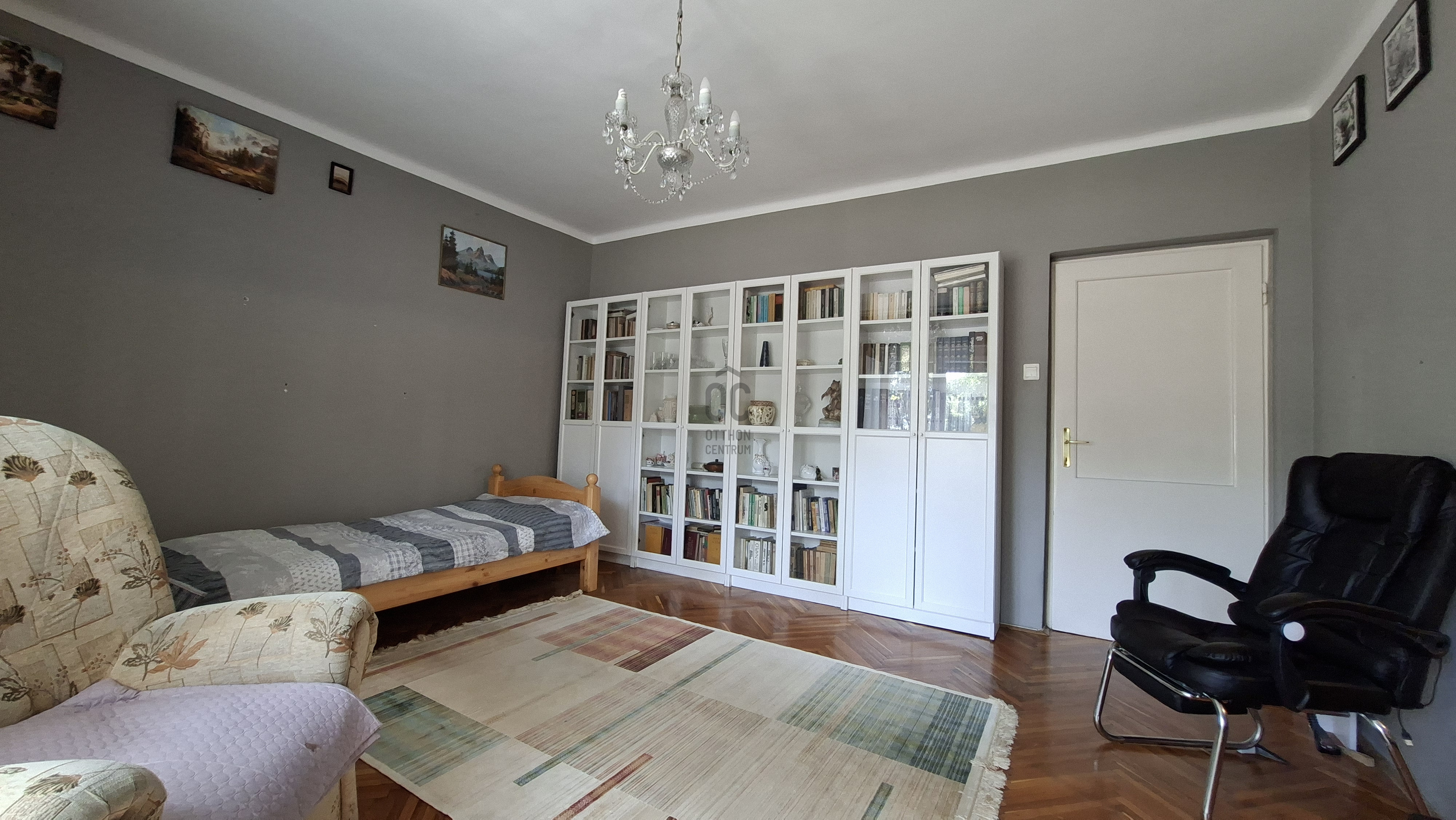 Gallery zoom image