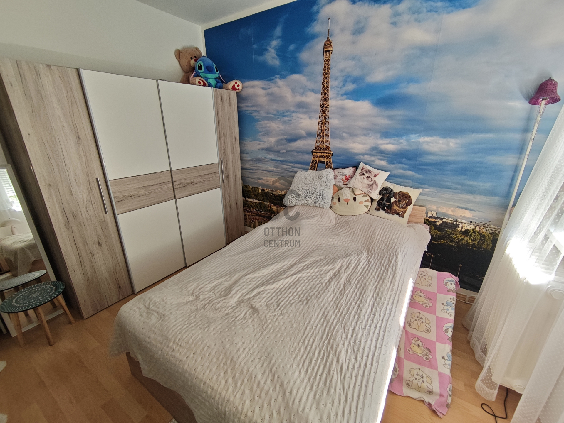 Gallery zoom image