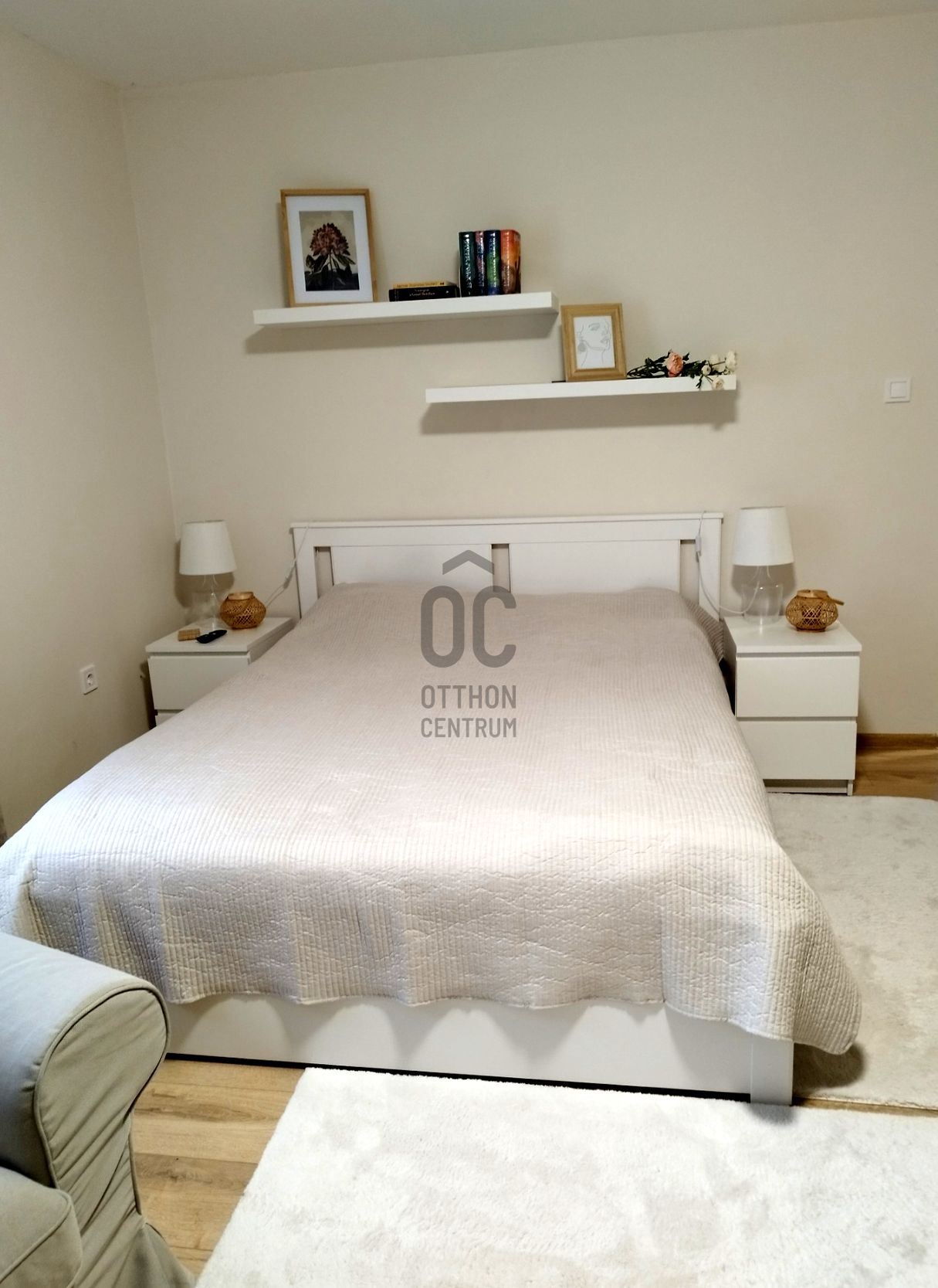 Gallery zoom image