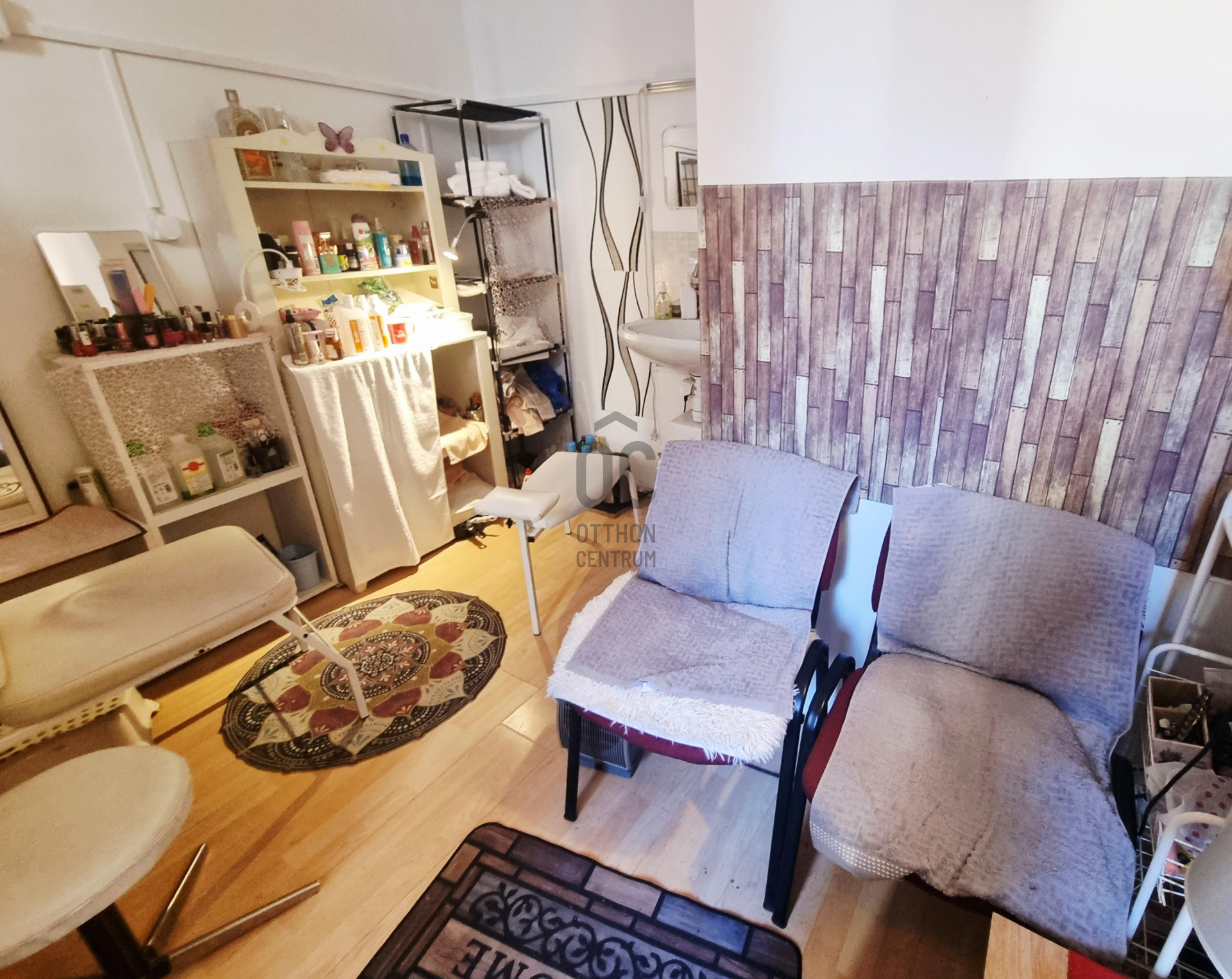 Gallery zoom image