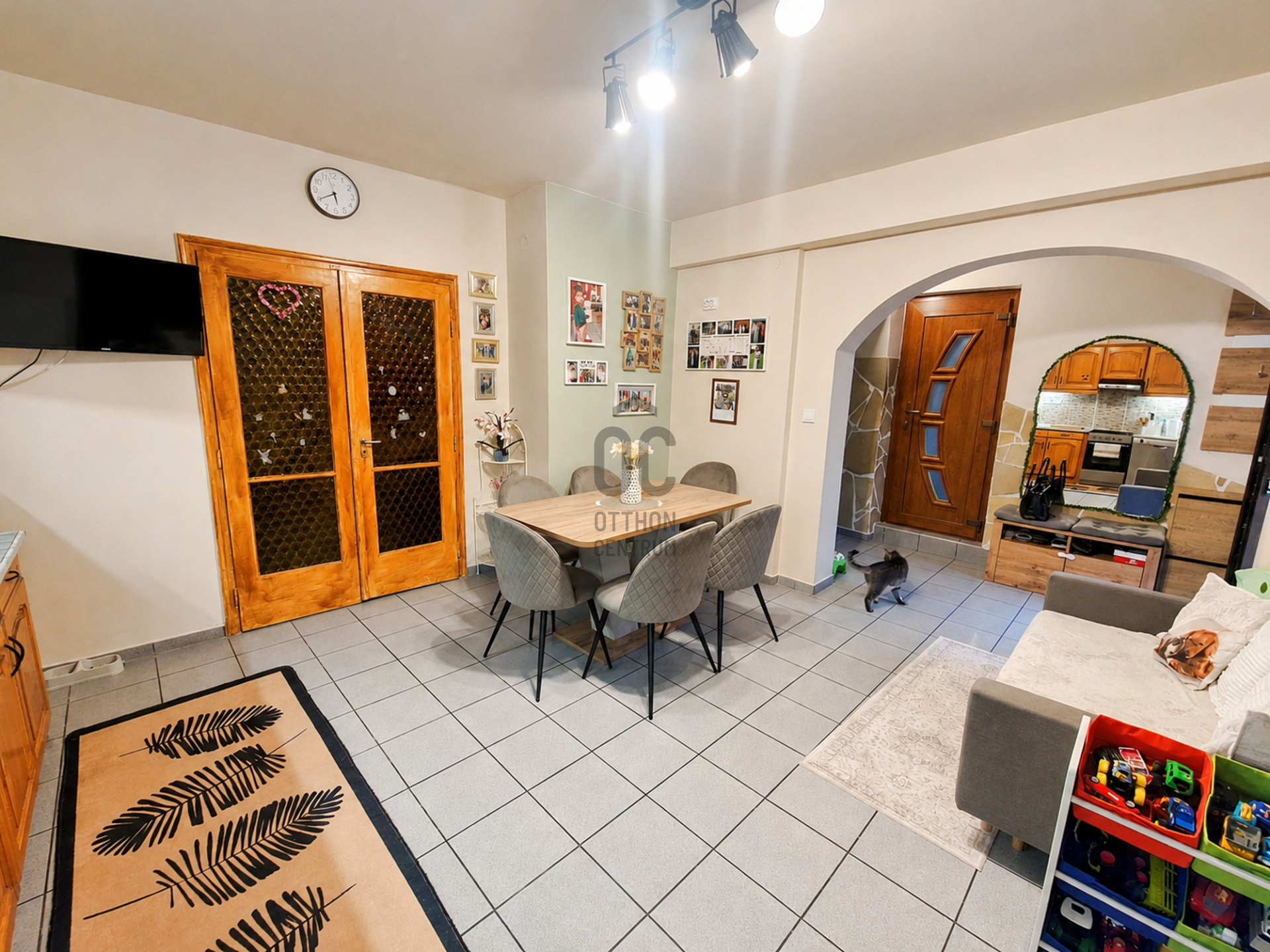 Gallery zoom image