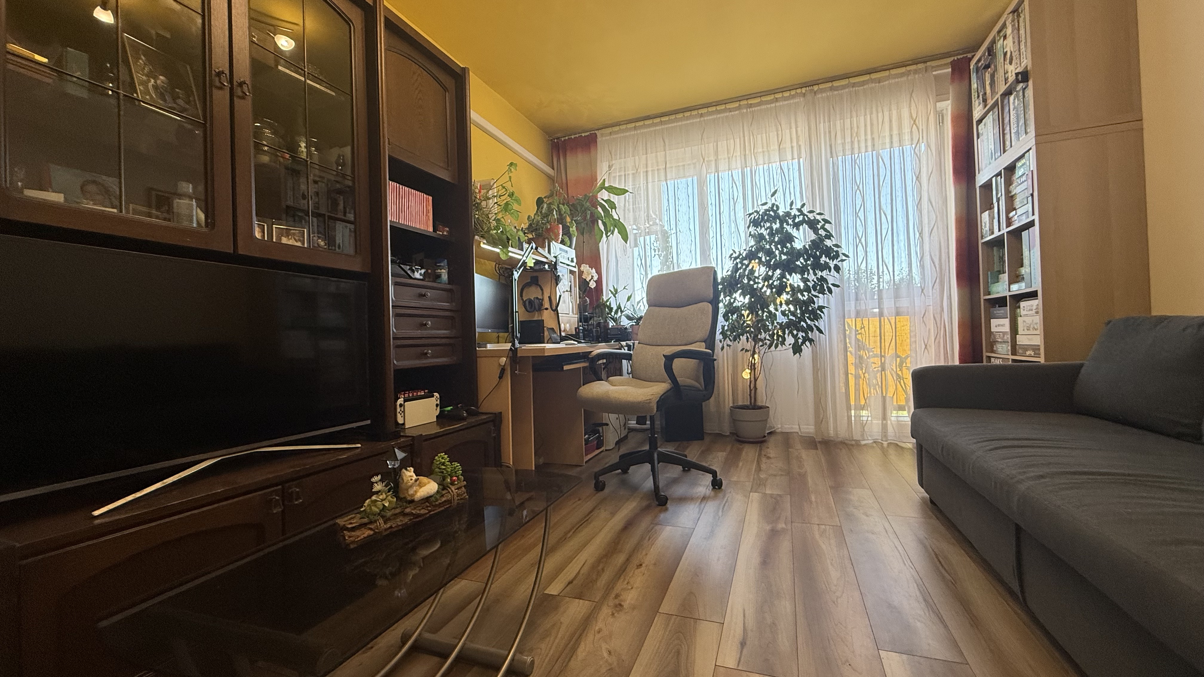 Gallery zoom image