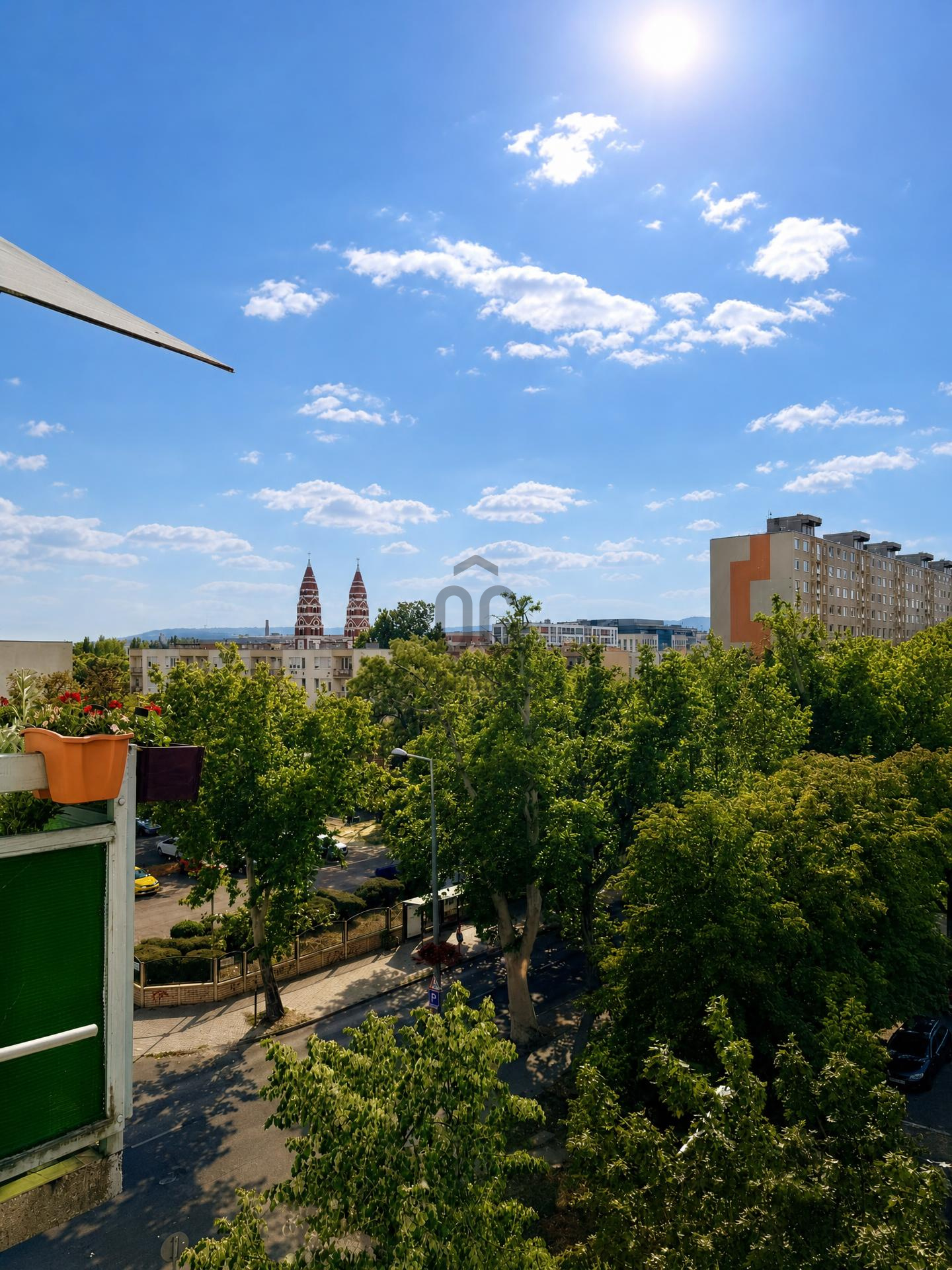 Gallery zoom image