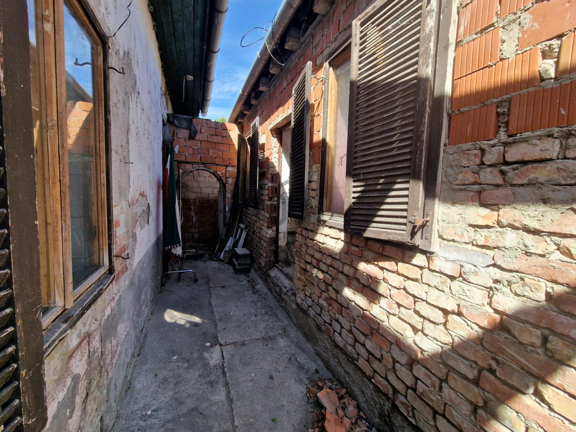 Gallery zoom image