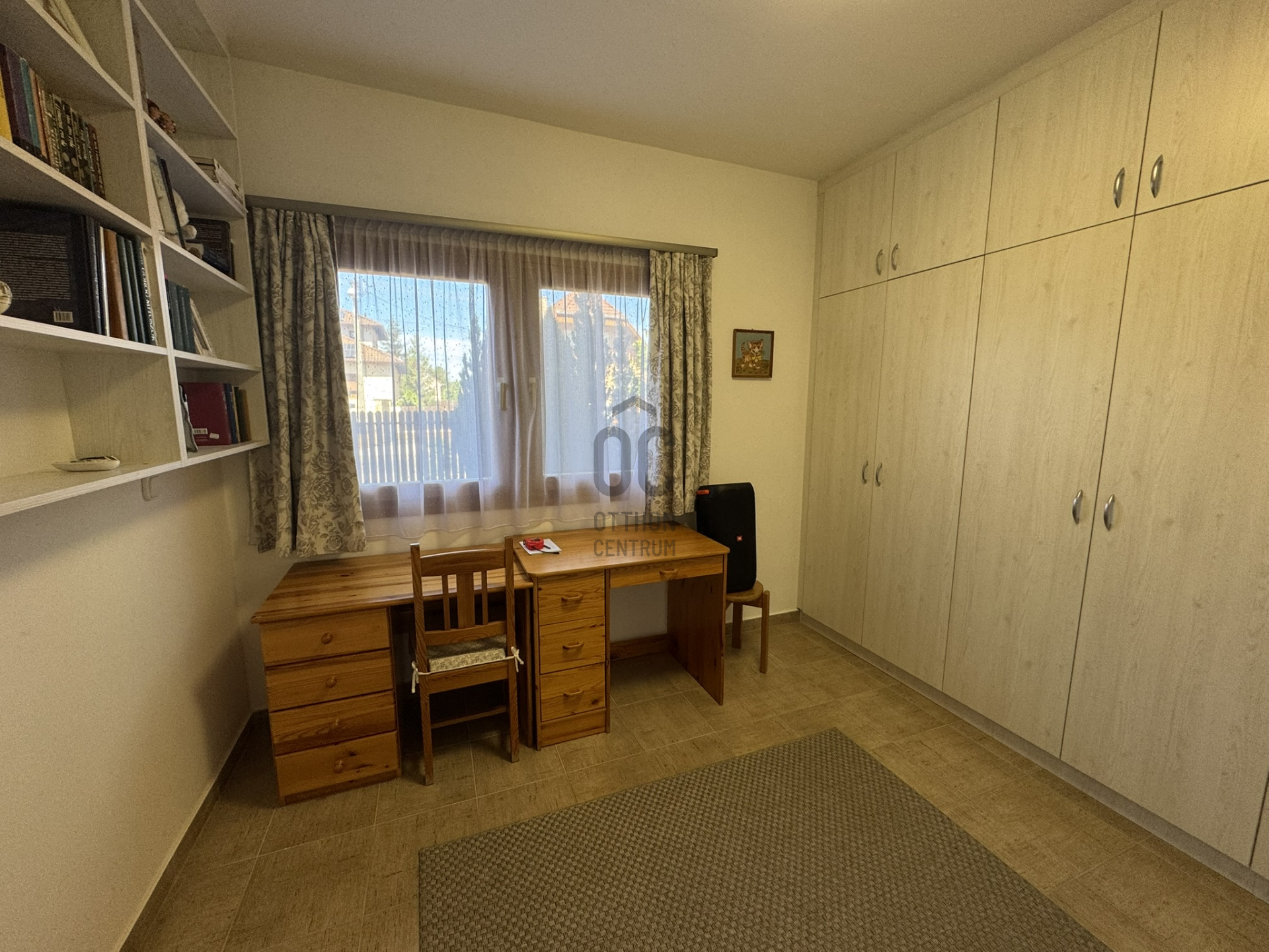 Gallery zoom image