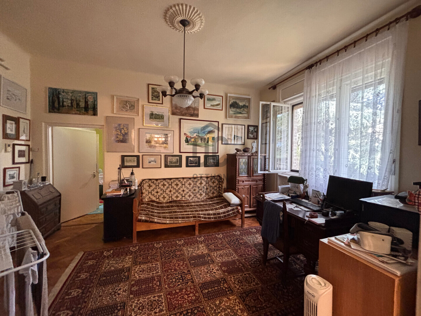 Gallery zoom image