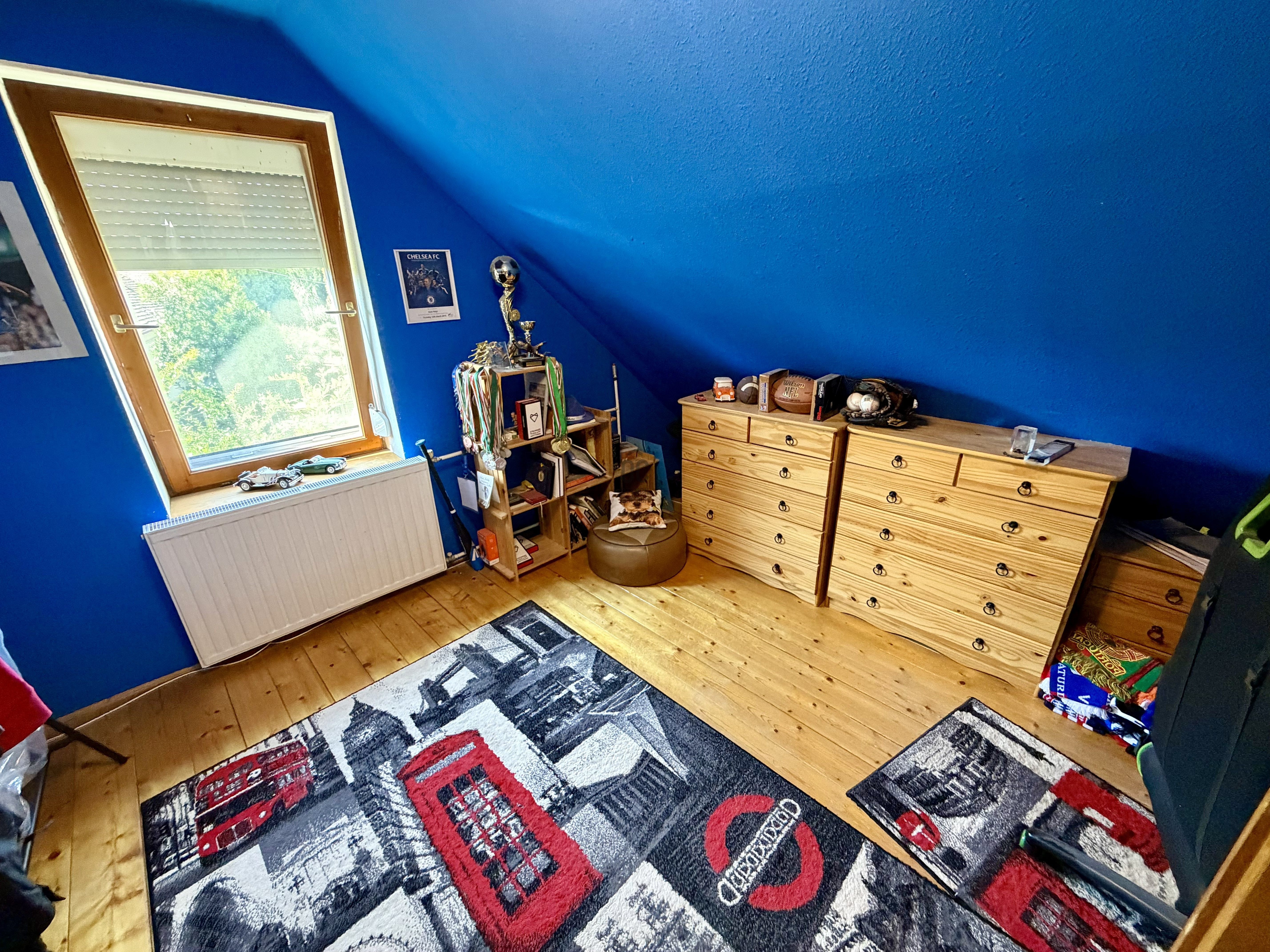 Gallery zoom image
