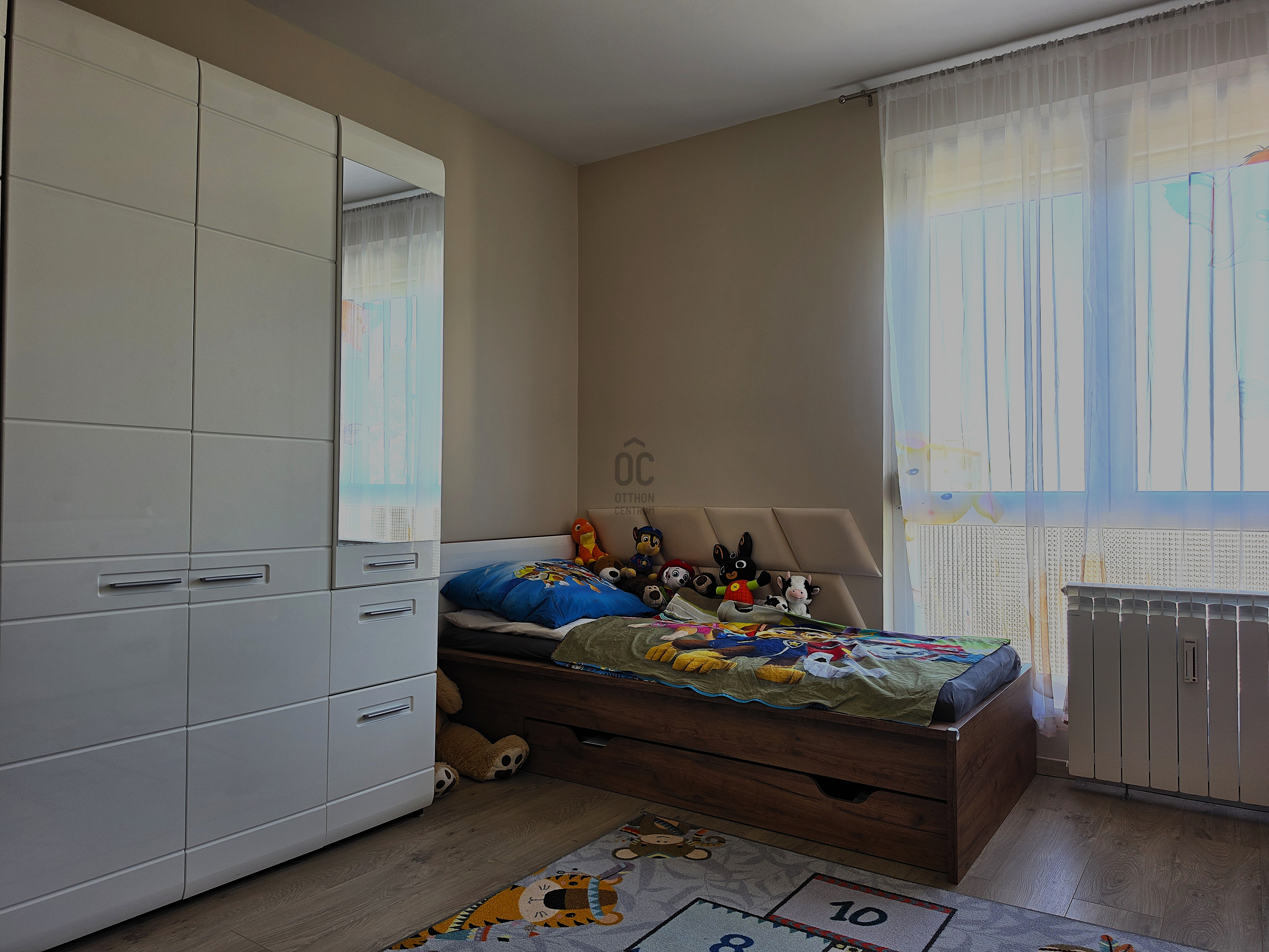 Gallery zoom image