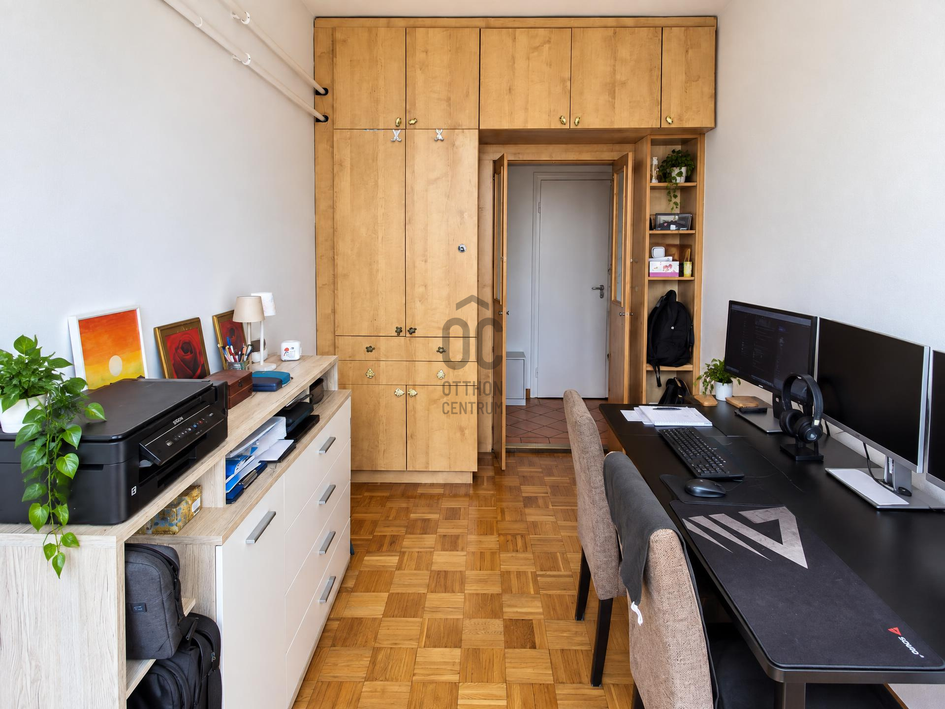 Gallery zoom image