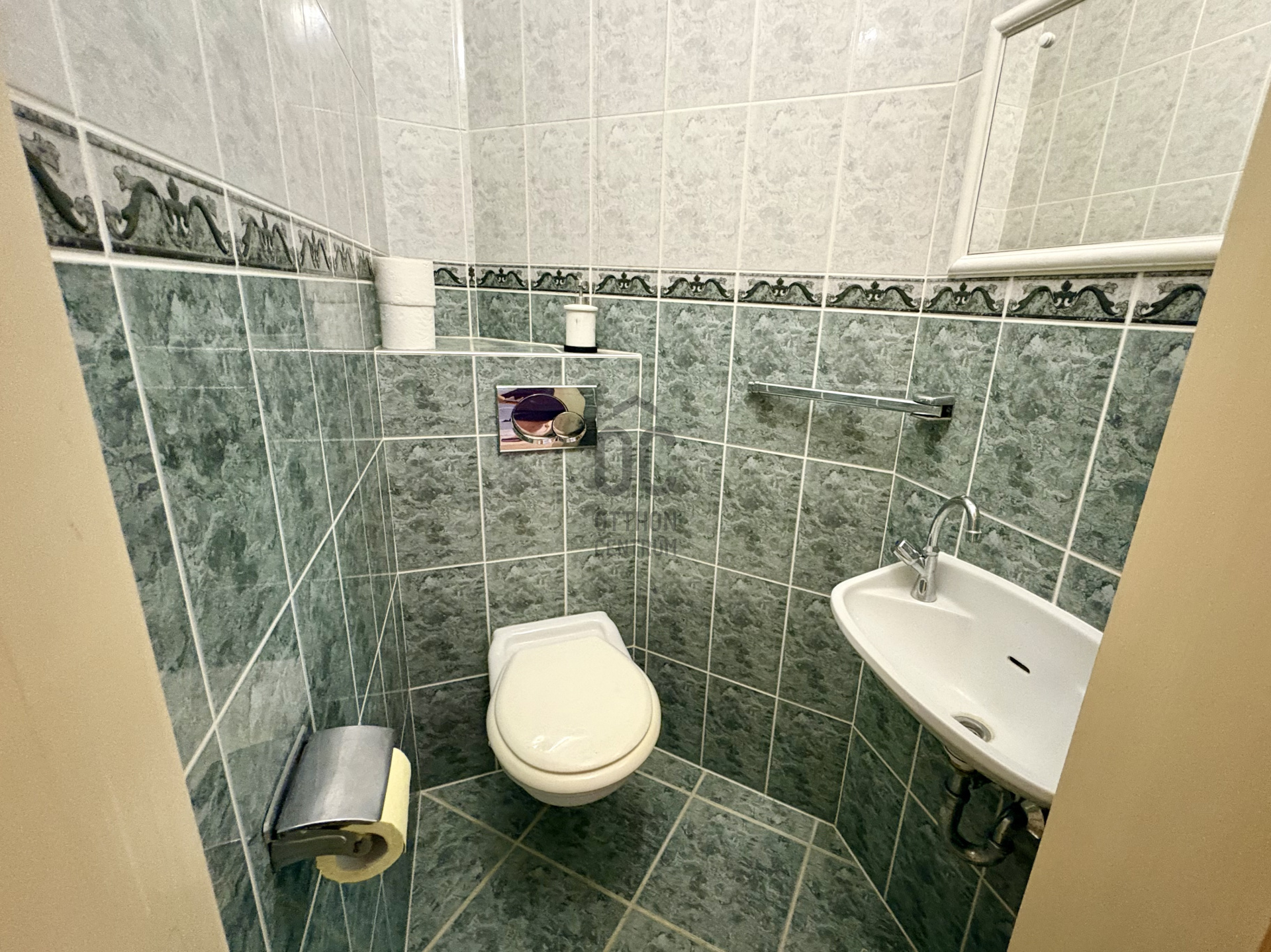 Gallery zoom image