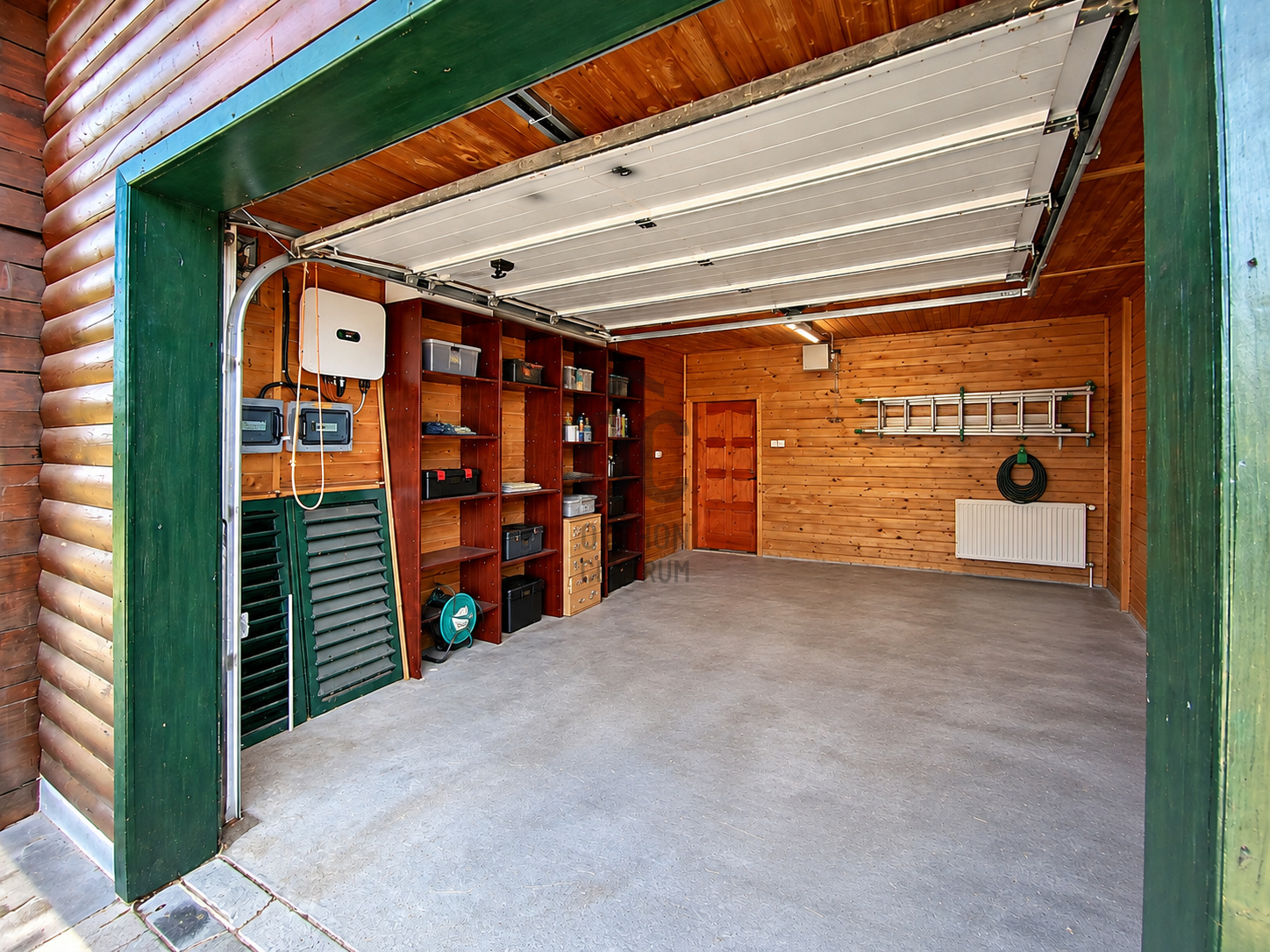 Gallery zoom image