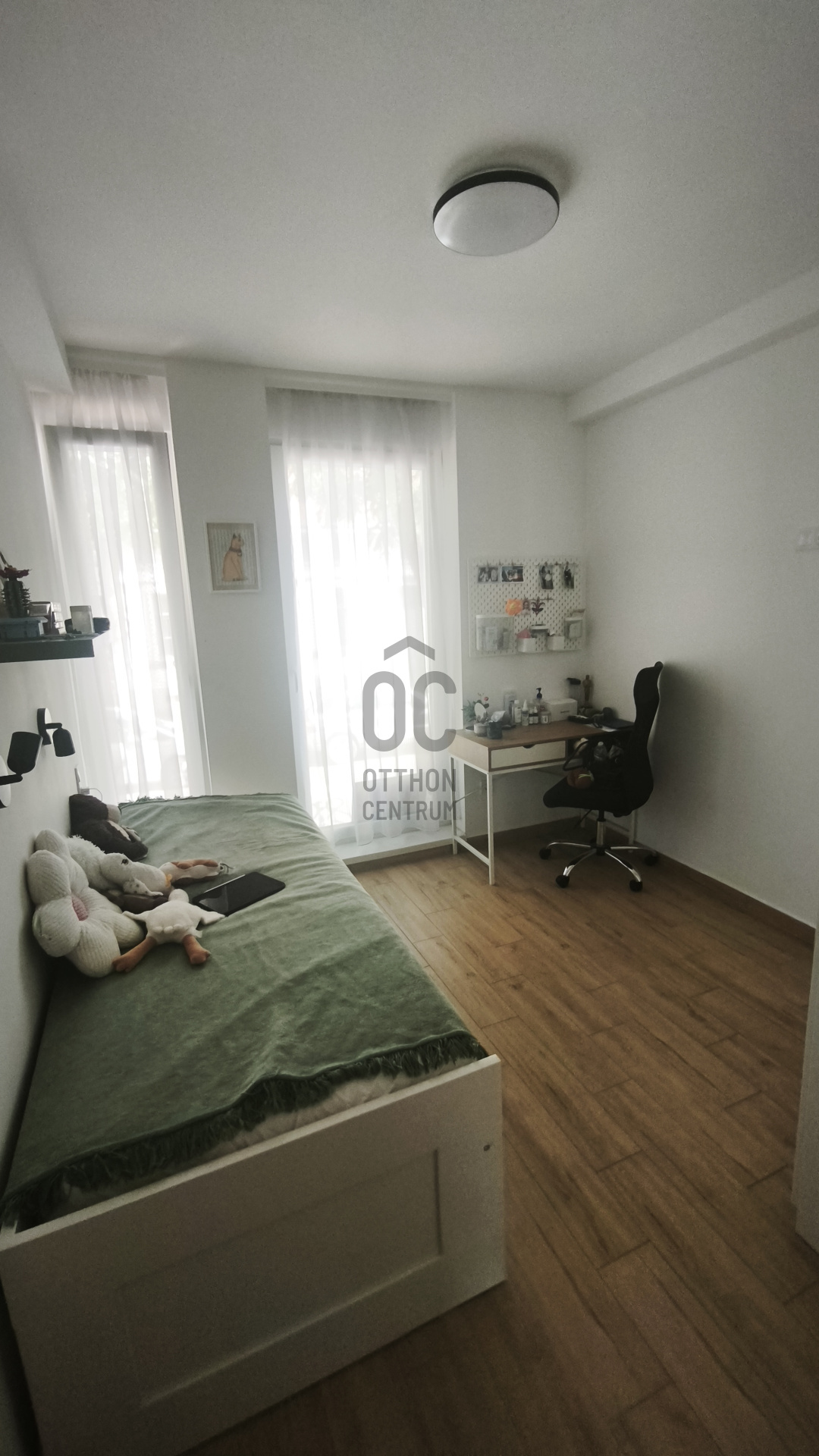 Gallery zoom image
