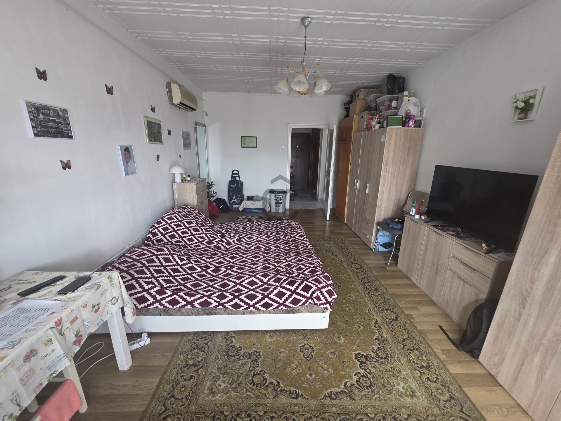 Gallery zoom image